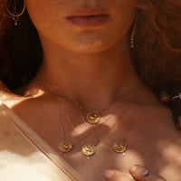 Celeste Aries Medallion necklace set with diamonds - Yellow Gold