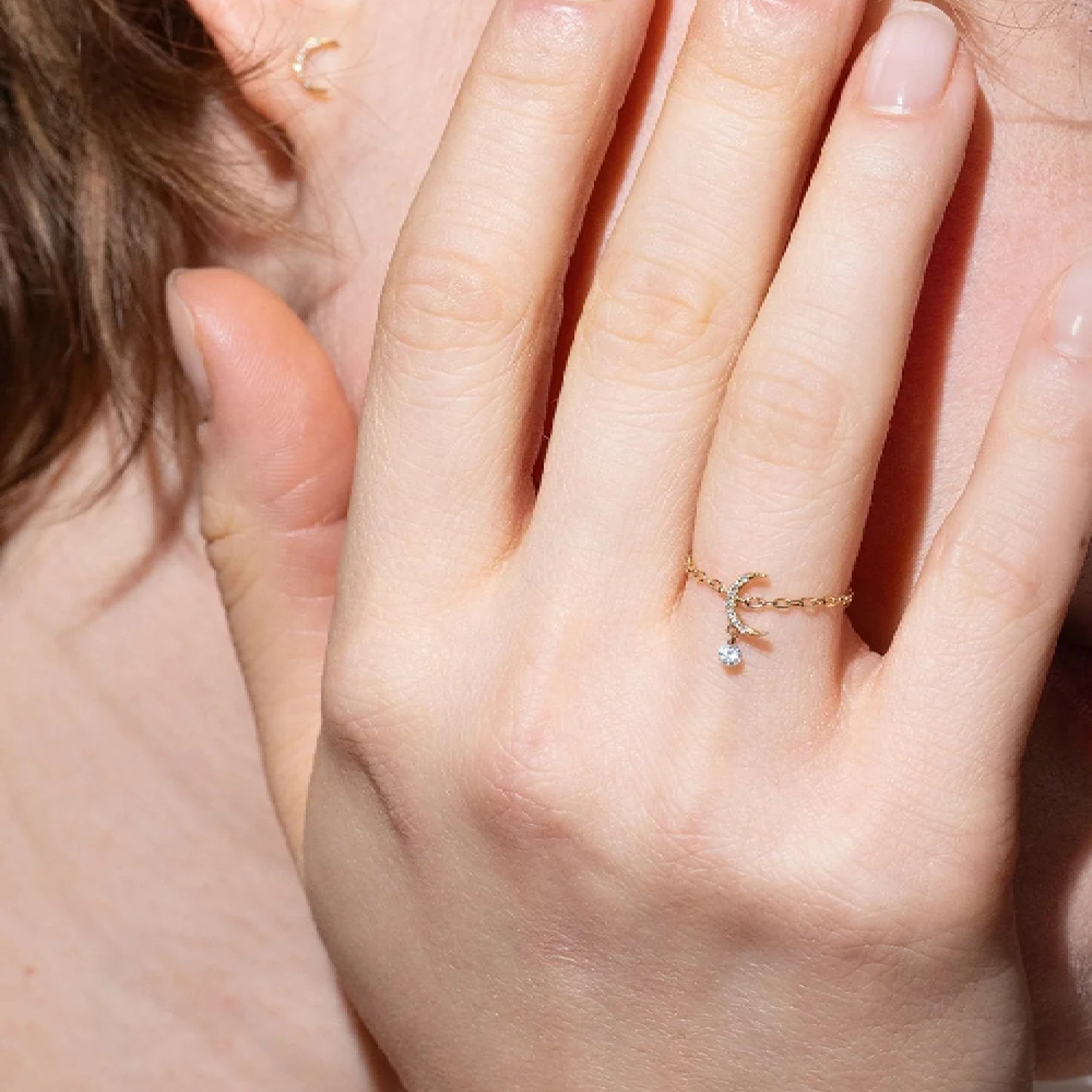 Bague Séléné chaînette Lune sertie de diamants - Or Rose