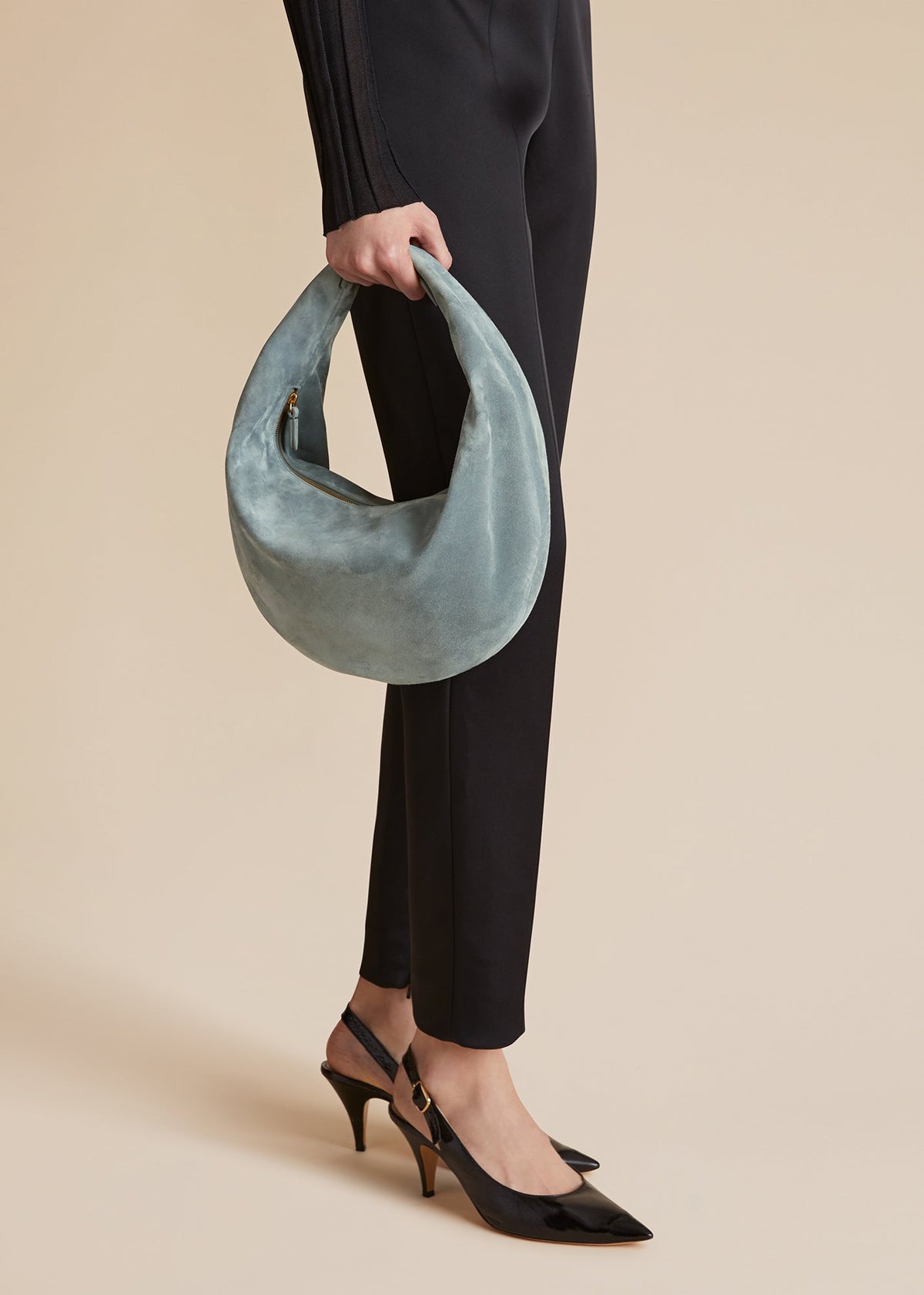 Lead The Medium Olivia Hobo In Lead Suede - Lead
