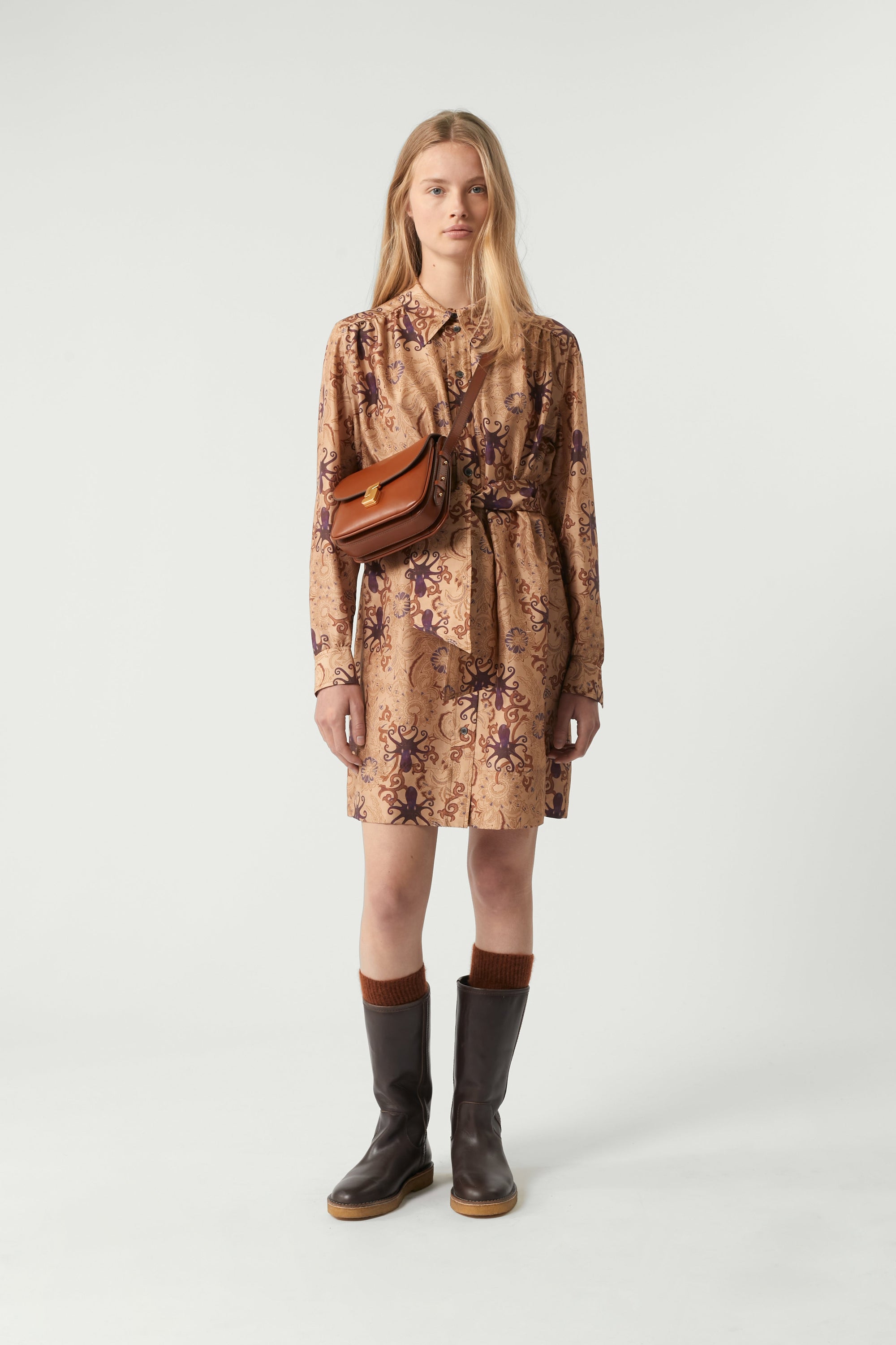 45 / DJV 85€ 67-11 / ST16%   ROBE CHAINE & TRAME OMBELINE