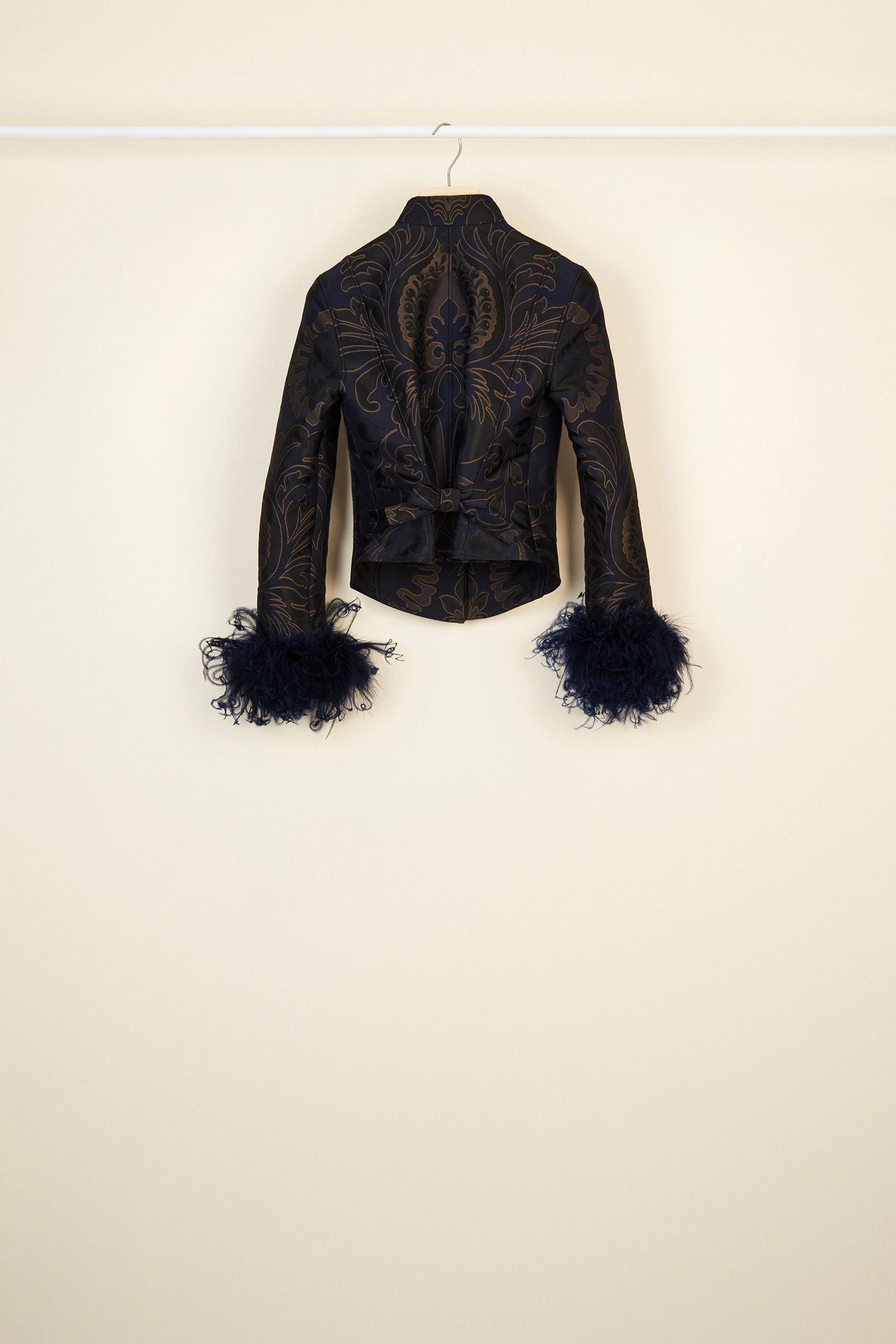 Jacquard jacket with feathers - Navy amber print