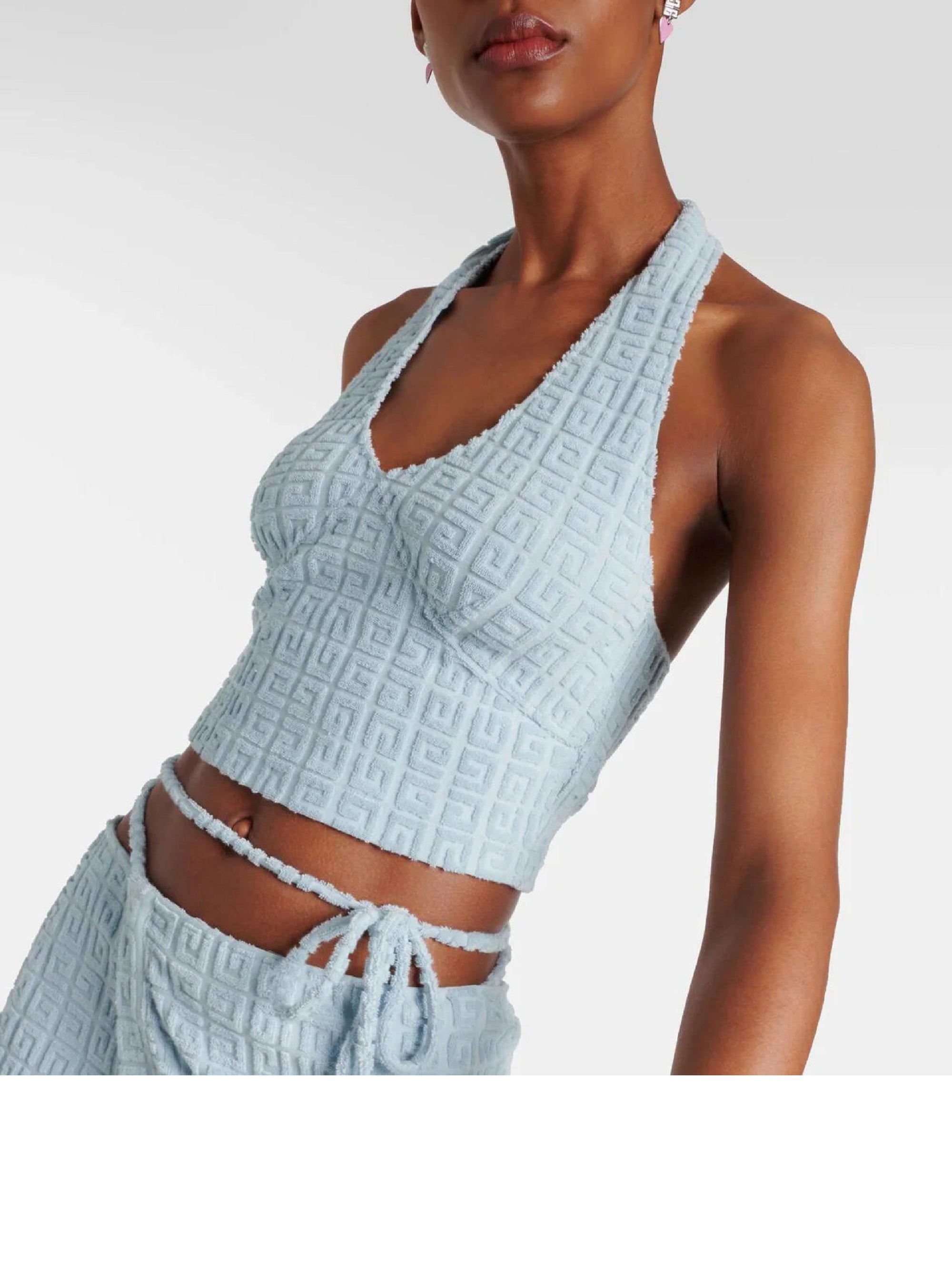 HALTER NECK CROPPED TOP