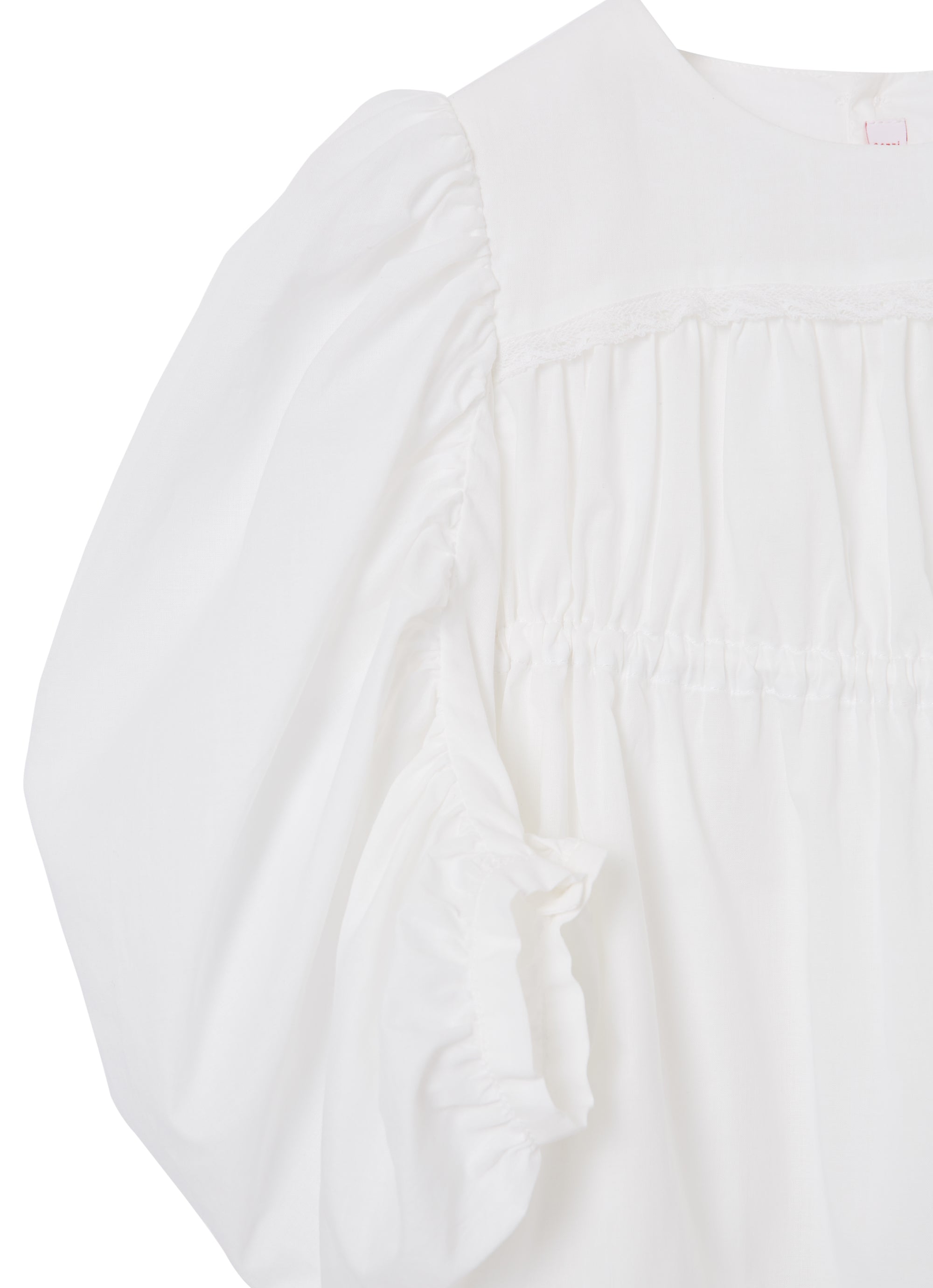 vestito bianco con maniche lunghe