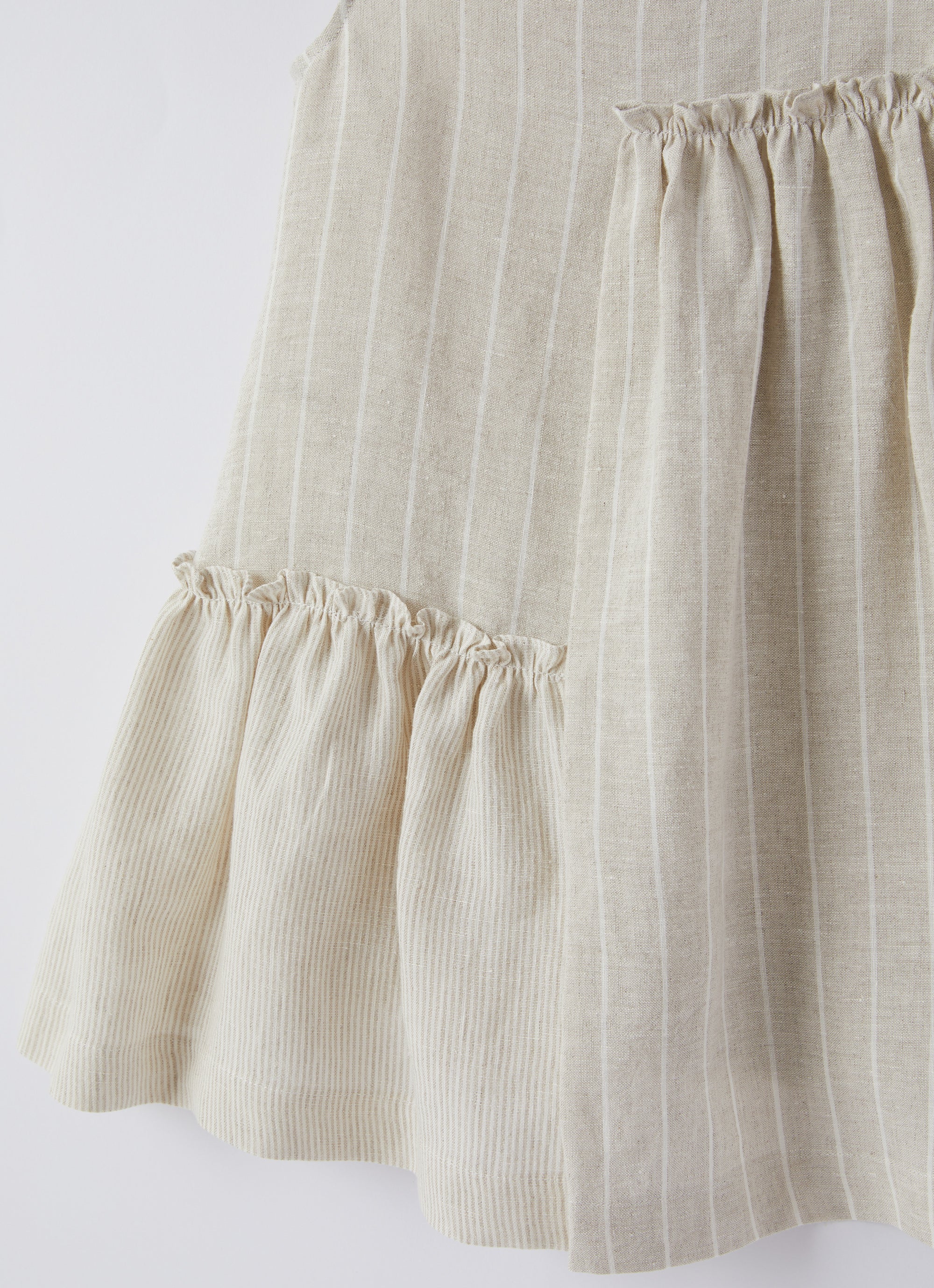 Sleeveless dress with contrasting linen patch - Corda