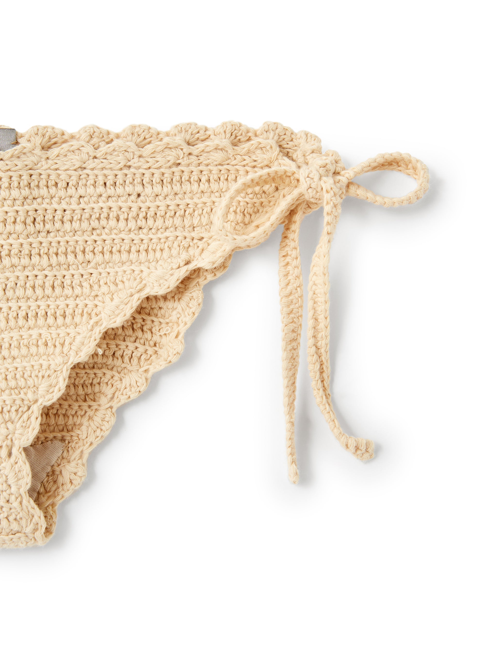 Costume crochet con fiori