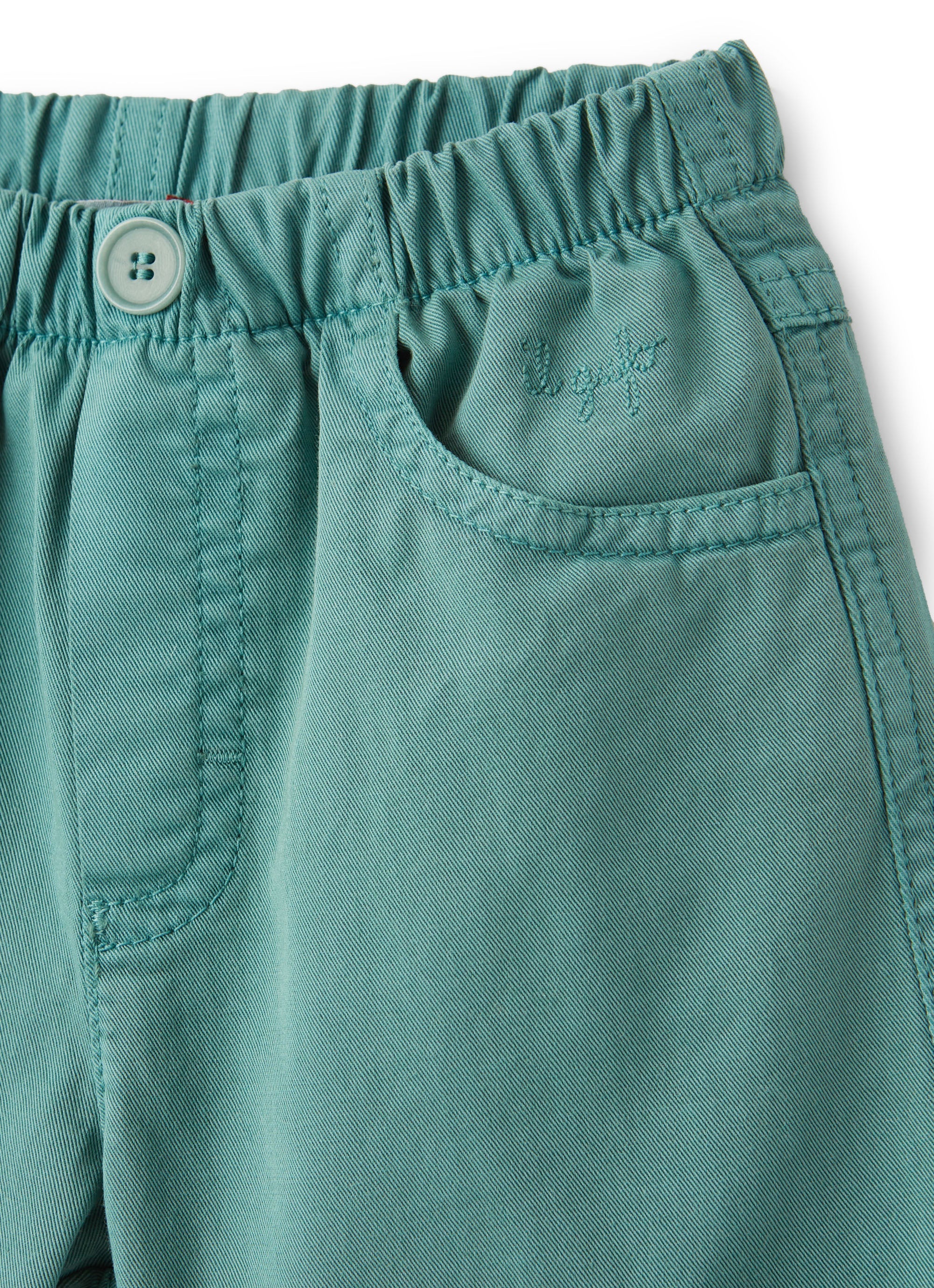 Bermuda in gabardine verde
