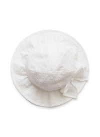 Cappello in cotone goffrato bianco