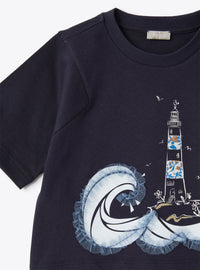 T-shirt blu navy con stampa faro