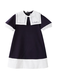 Vestito con colletto rimovibile