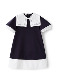 Vestito con colletto rimovibile