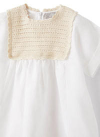 Vestito in lino con applicazione crochet
