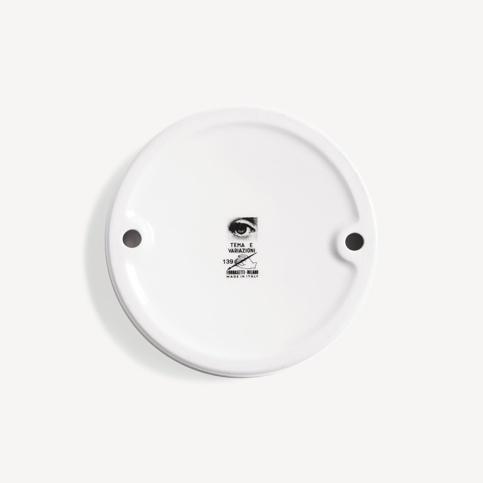 Tema e Variazioni n°139 round porcelain ashtray - Black & White