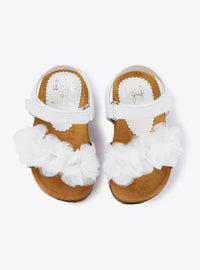 Cross-strap sandals in leather - White