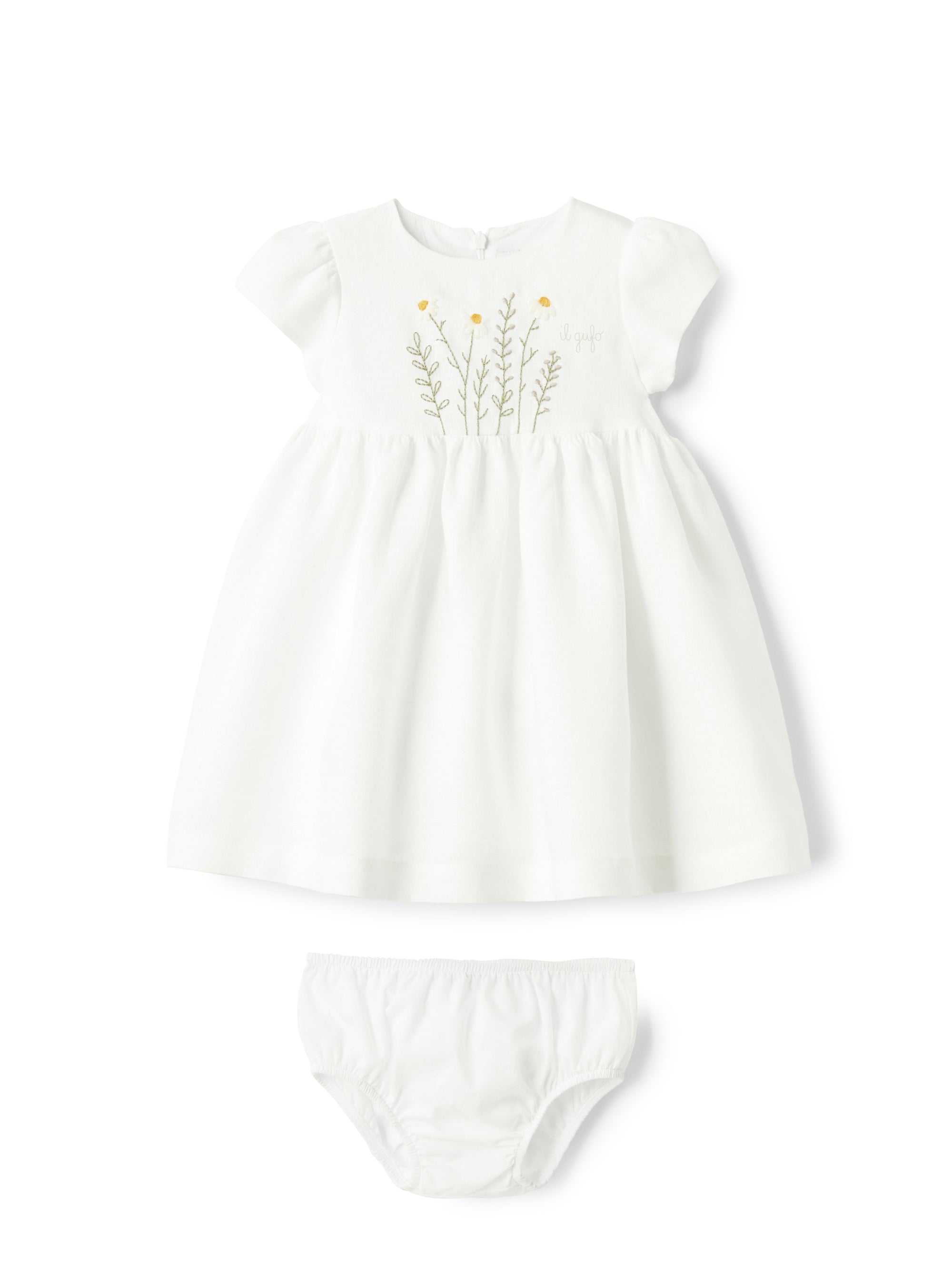 Linen dress with embroidery