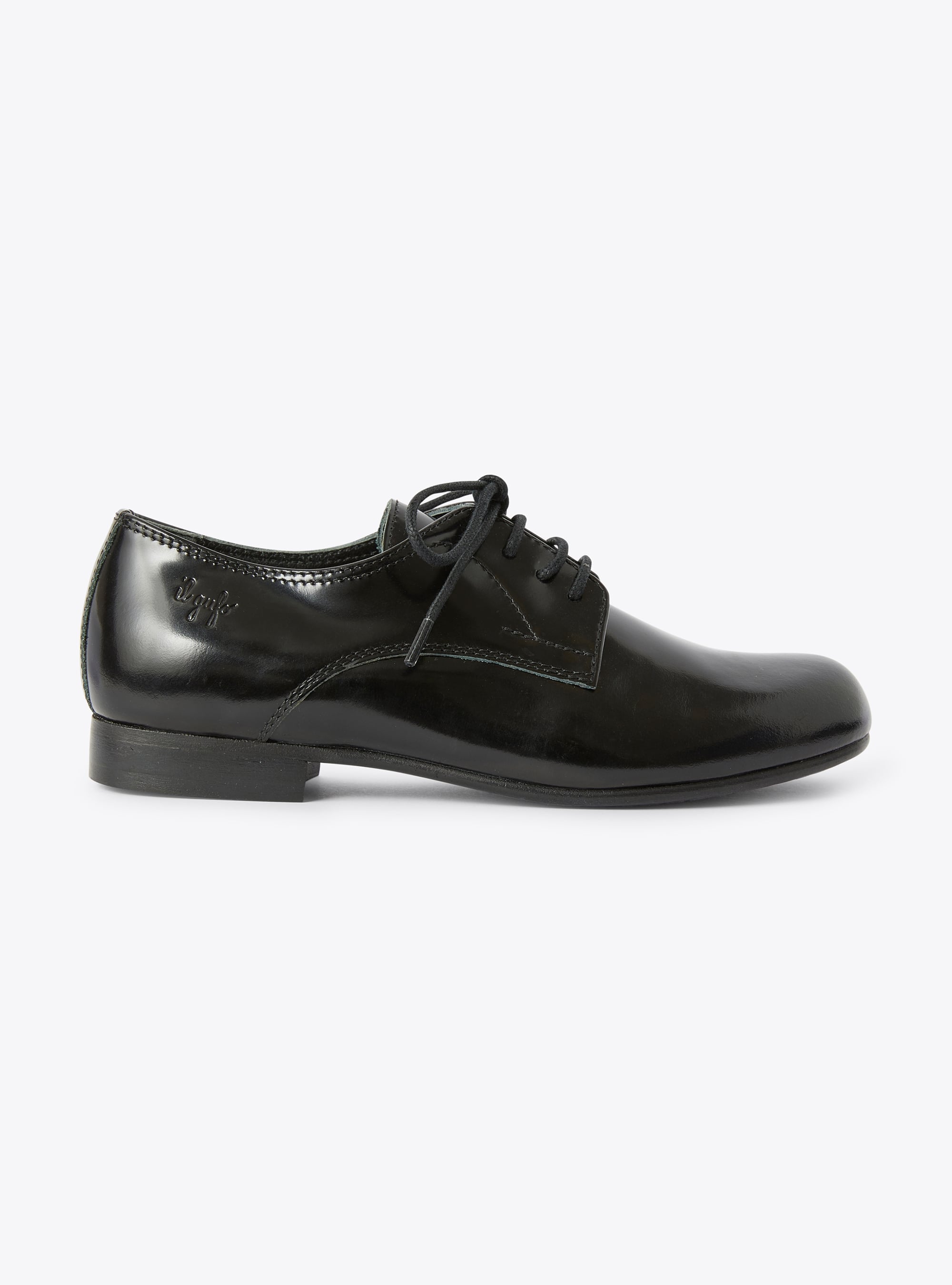 Shiny leather lace-up shoes