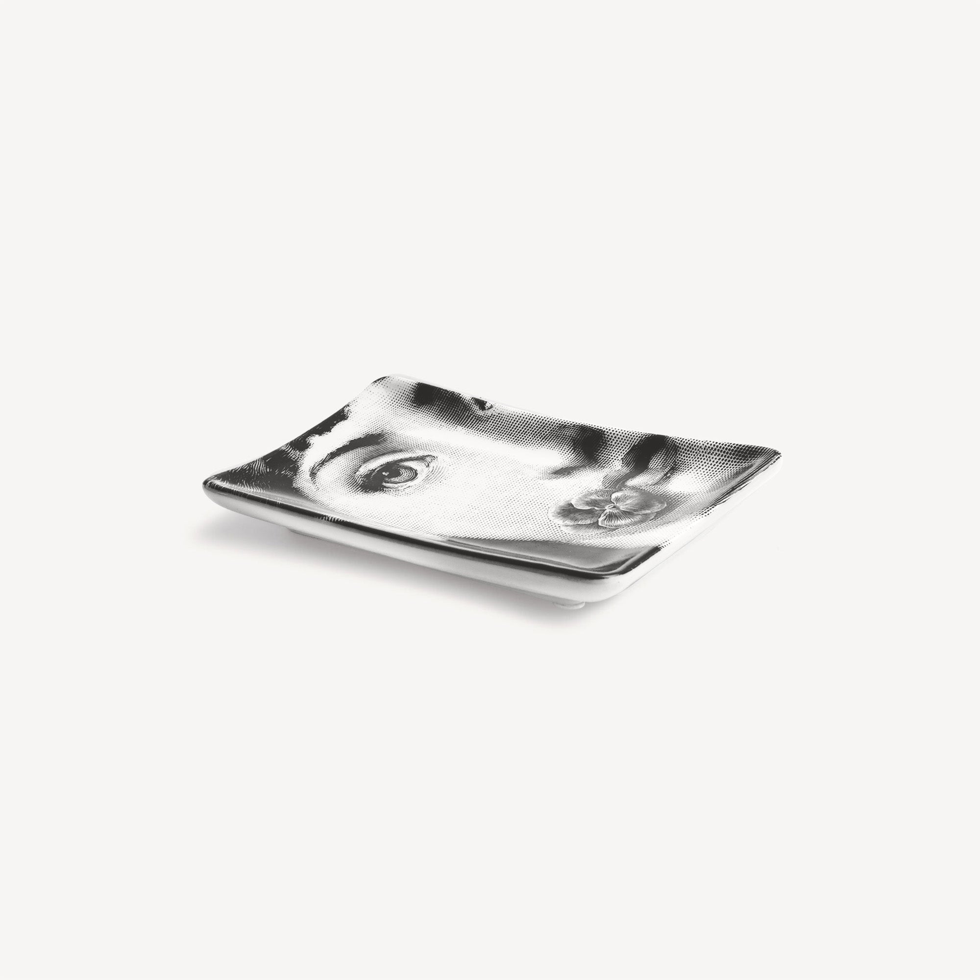 Tema e Variazioni n°137 porcelain ashtray - Black & White