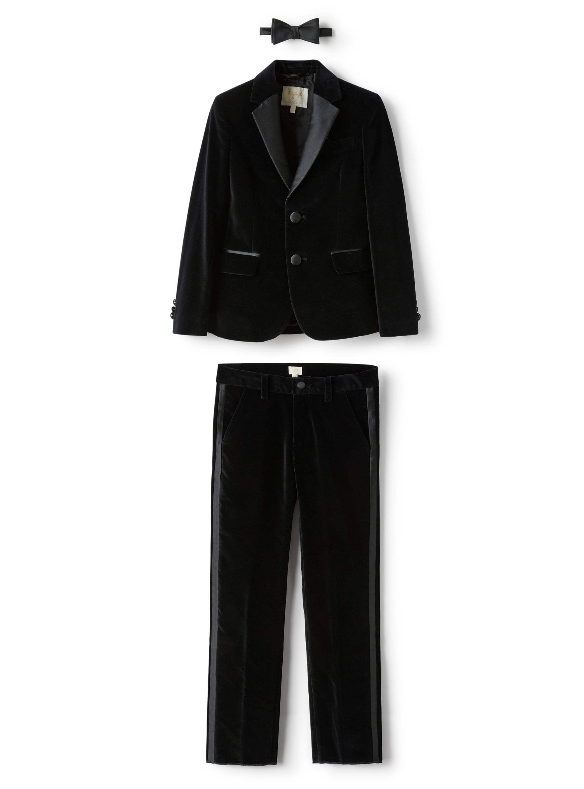 Boy’s dinner suit in velvet