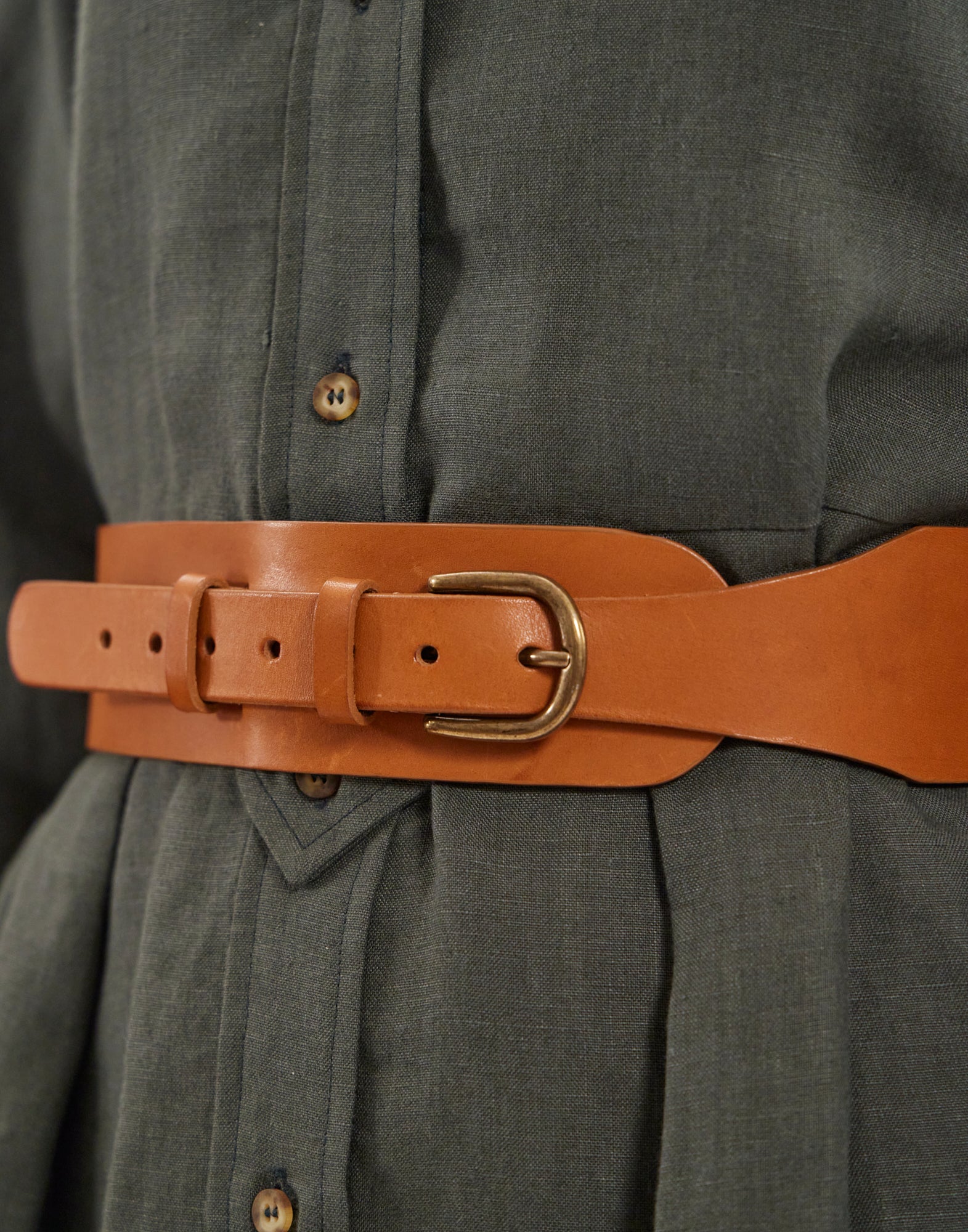 23qty NEW  / Ceinture Paulette en cuir -  Camel