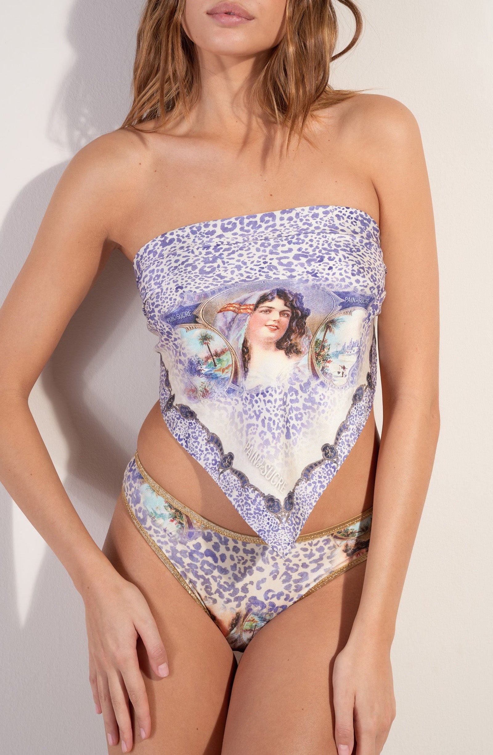 Flo printed satin scarf - Unique