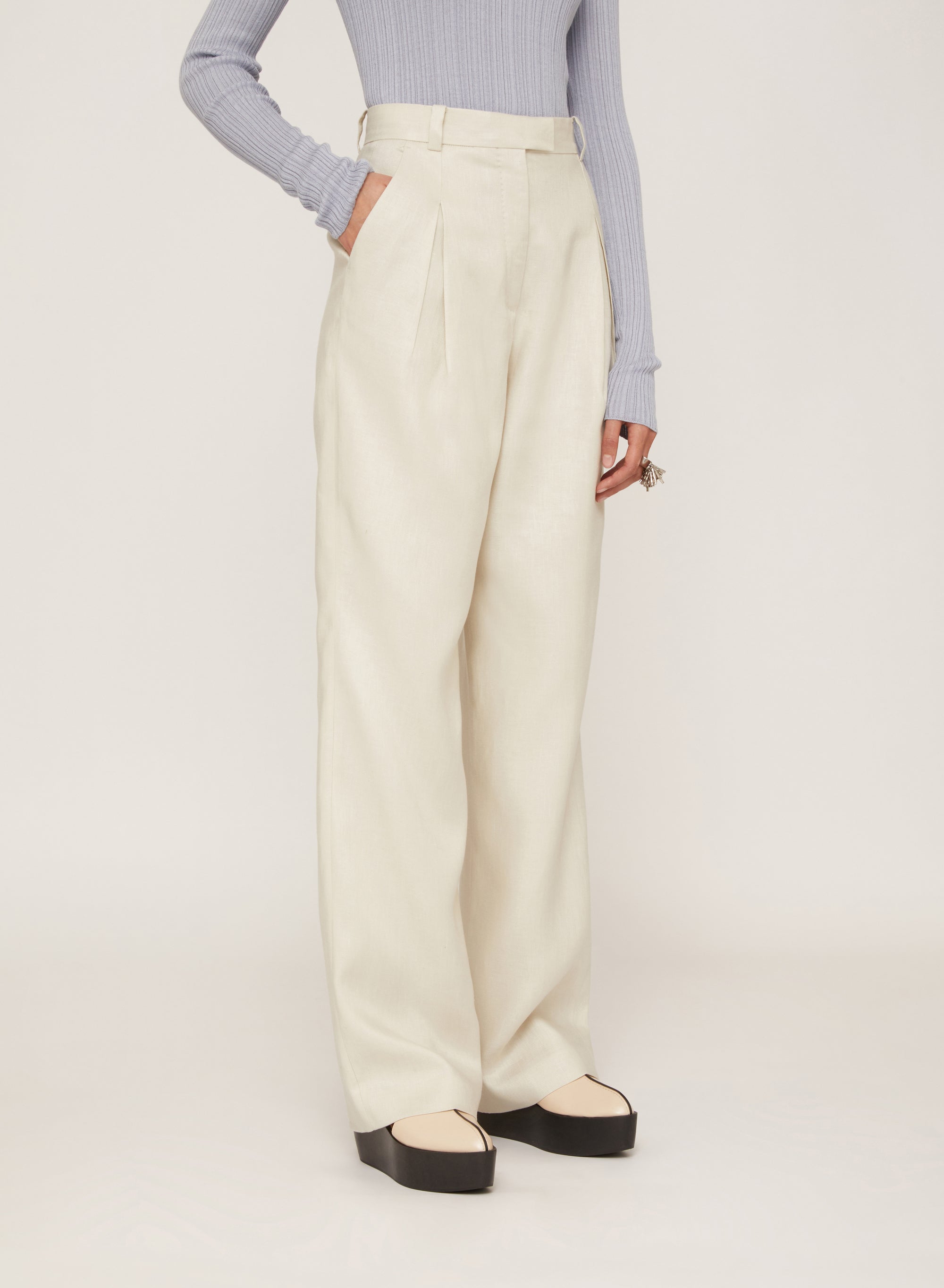 Ice_1QTY // Pantalon taille haute à pinces en lin - Ice