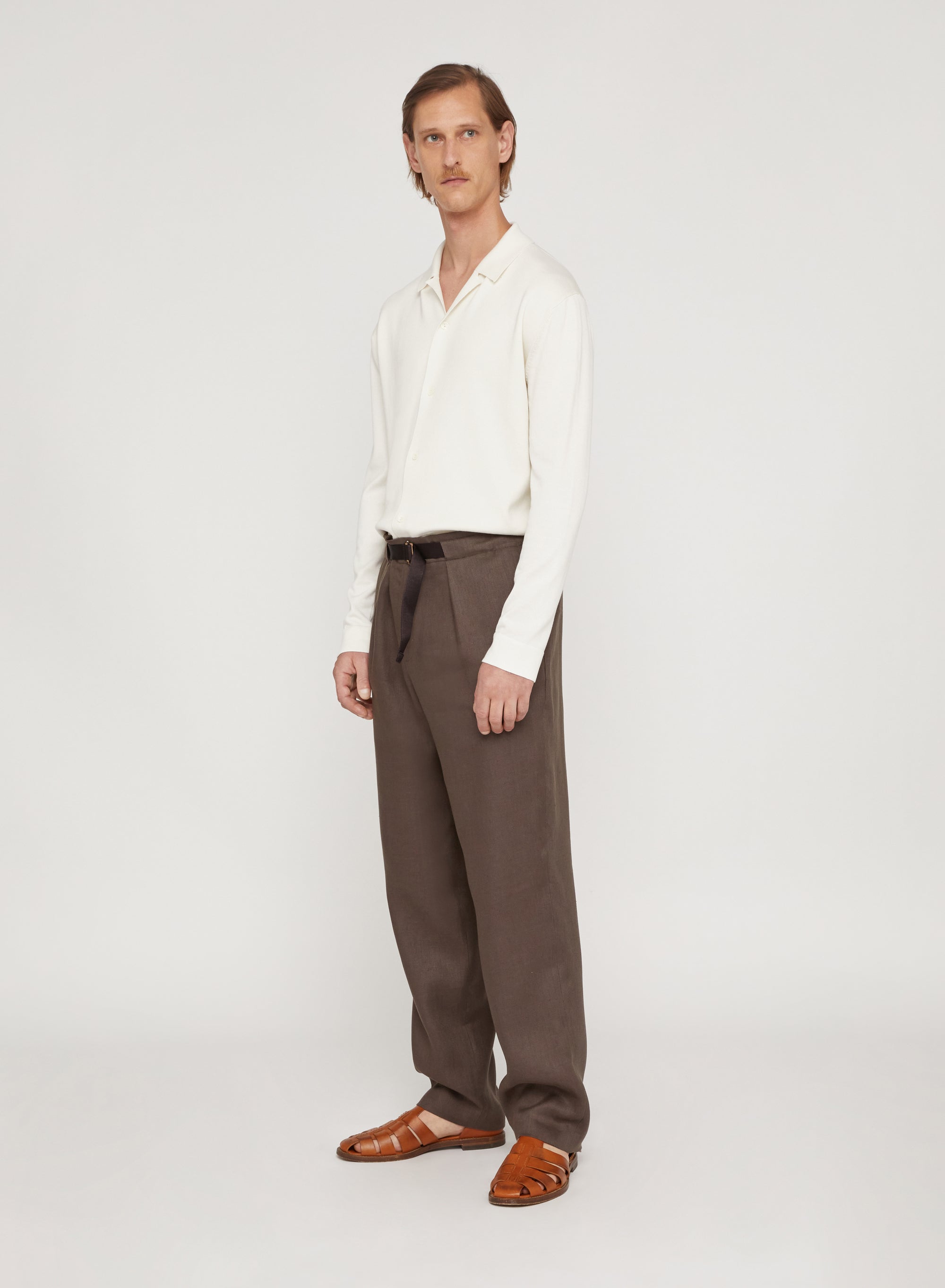 Teak_1QTY // Pantalon ample ceinturé en lin - Teak