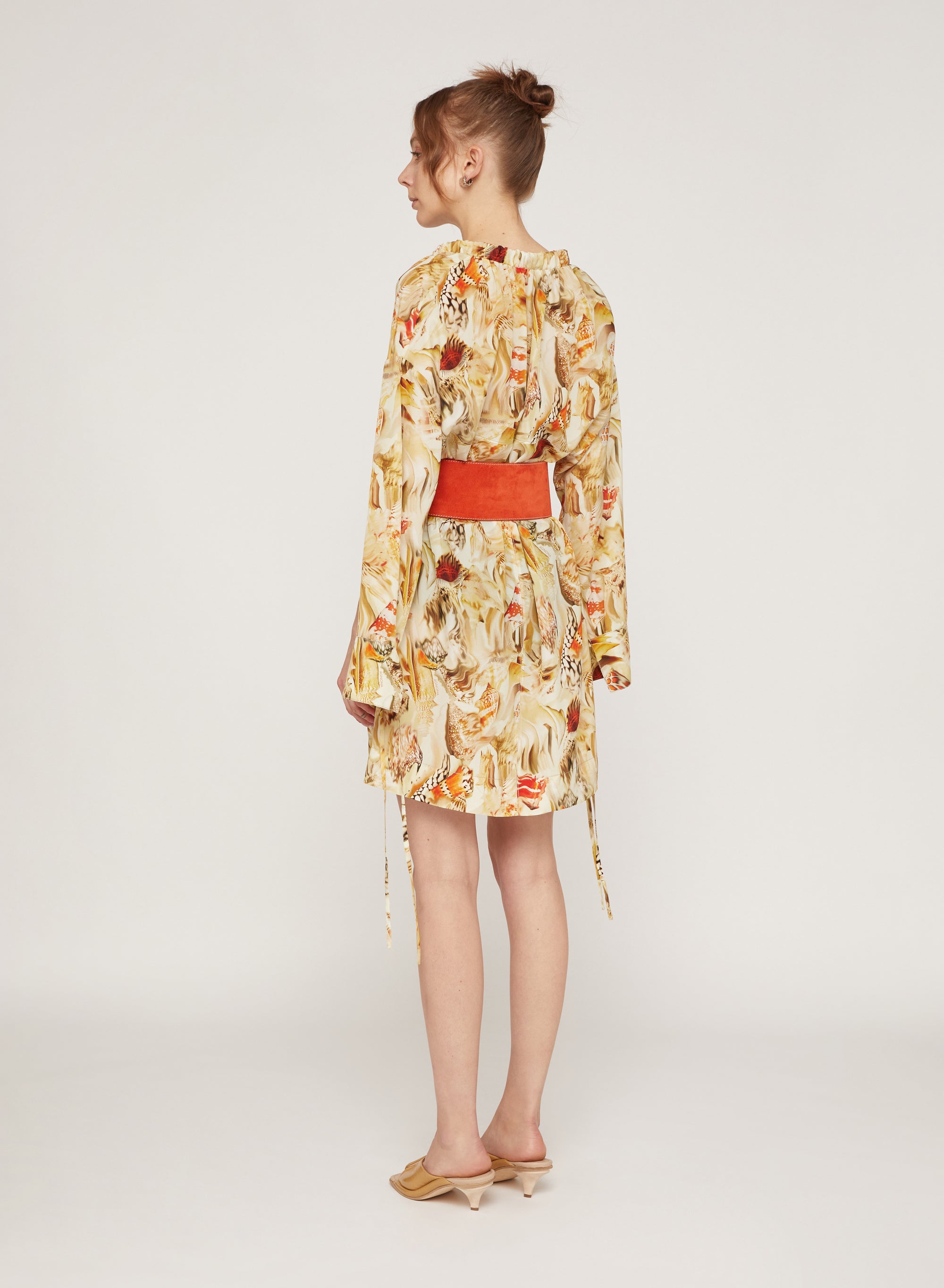 Mayo_1QTY // Tunique à encolure froncée et poignets noués en soie - Mayo