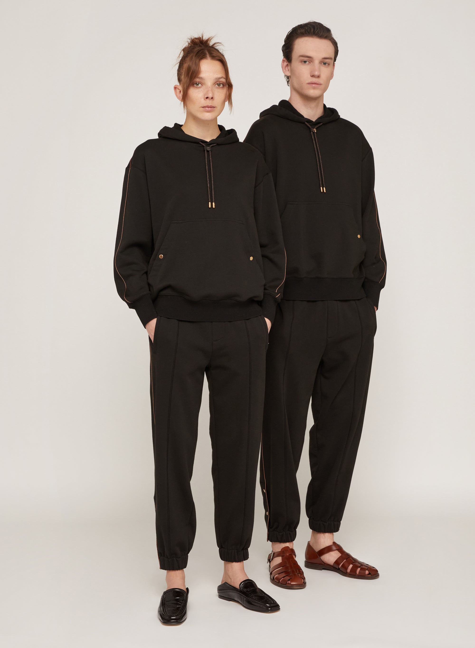 Nero_1QTY // Sweat-shirt à capuche contrasté - Nero