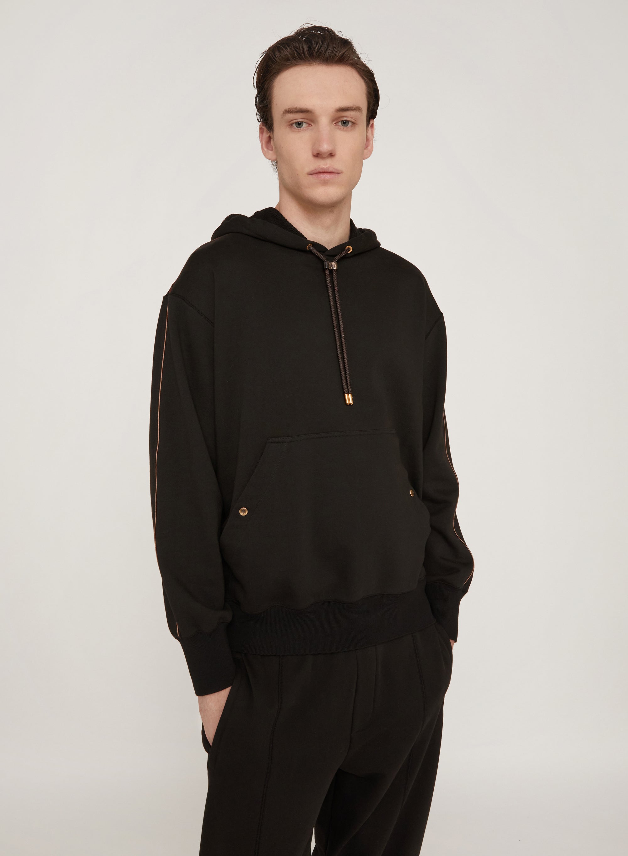 Nero_1QTY // Sweat-shirt à capuche contrasté - Nero