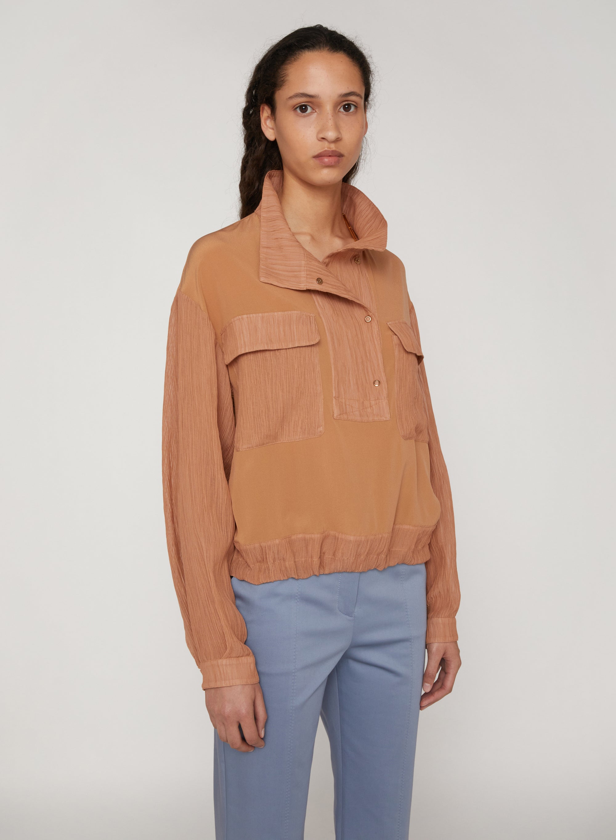 Lion_1QTY // Blouse à empiècements froissés en soie - Lion