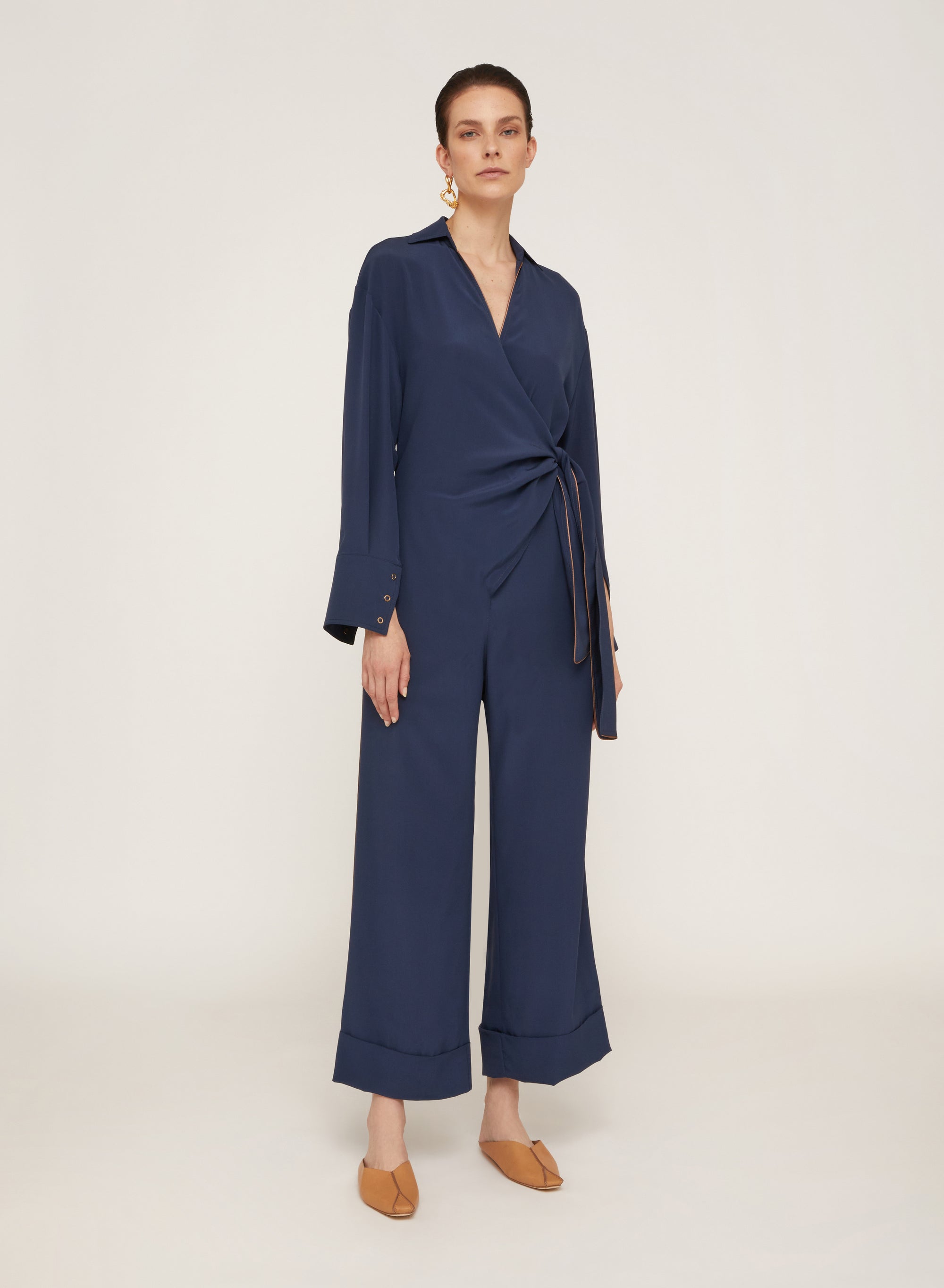 Work Blue_1QTY // Combinaison contrastante en soie - Work Blue