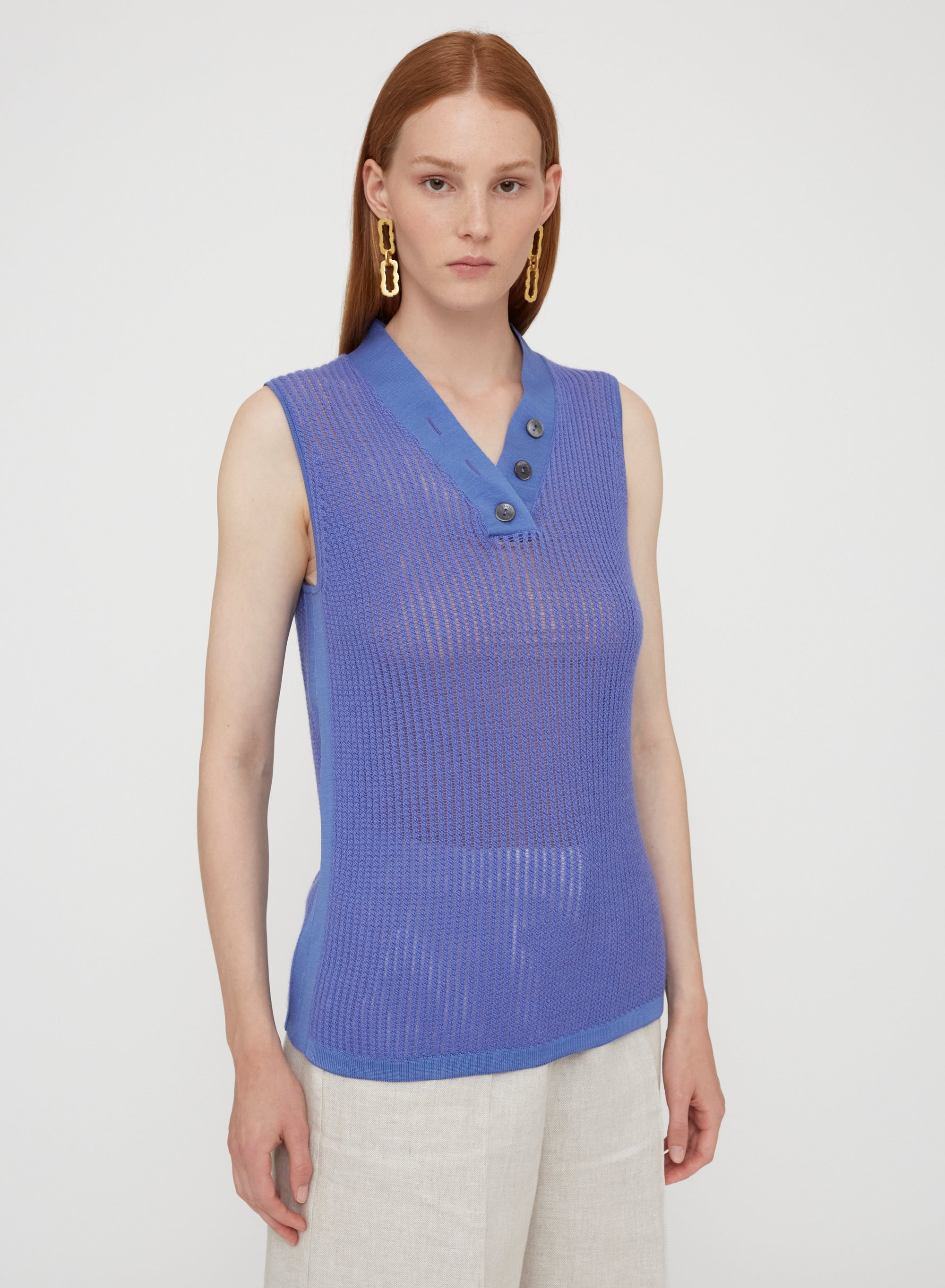 Ribbed V-neck sleeveless jumper in wool - Stone