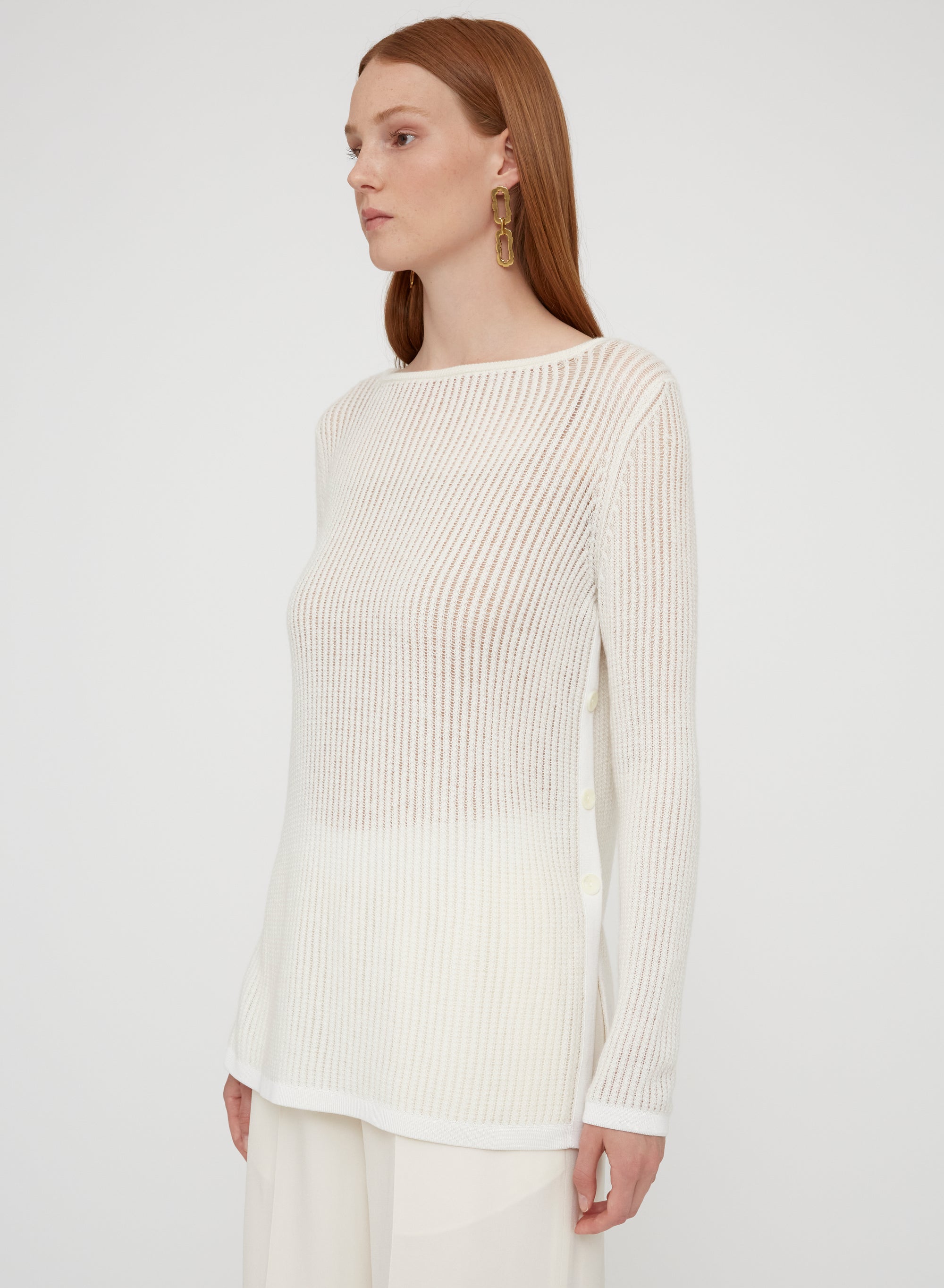 White_2QTY // Pull à fentes latérales ajourée en laine - White