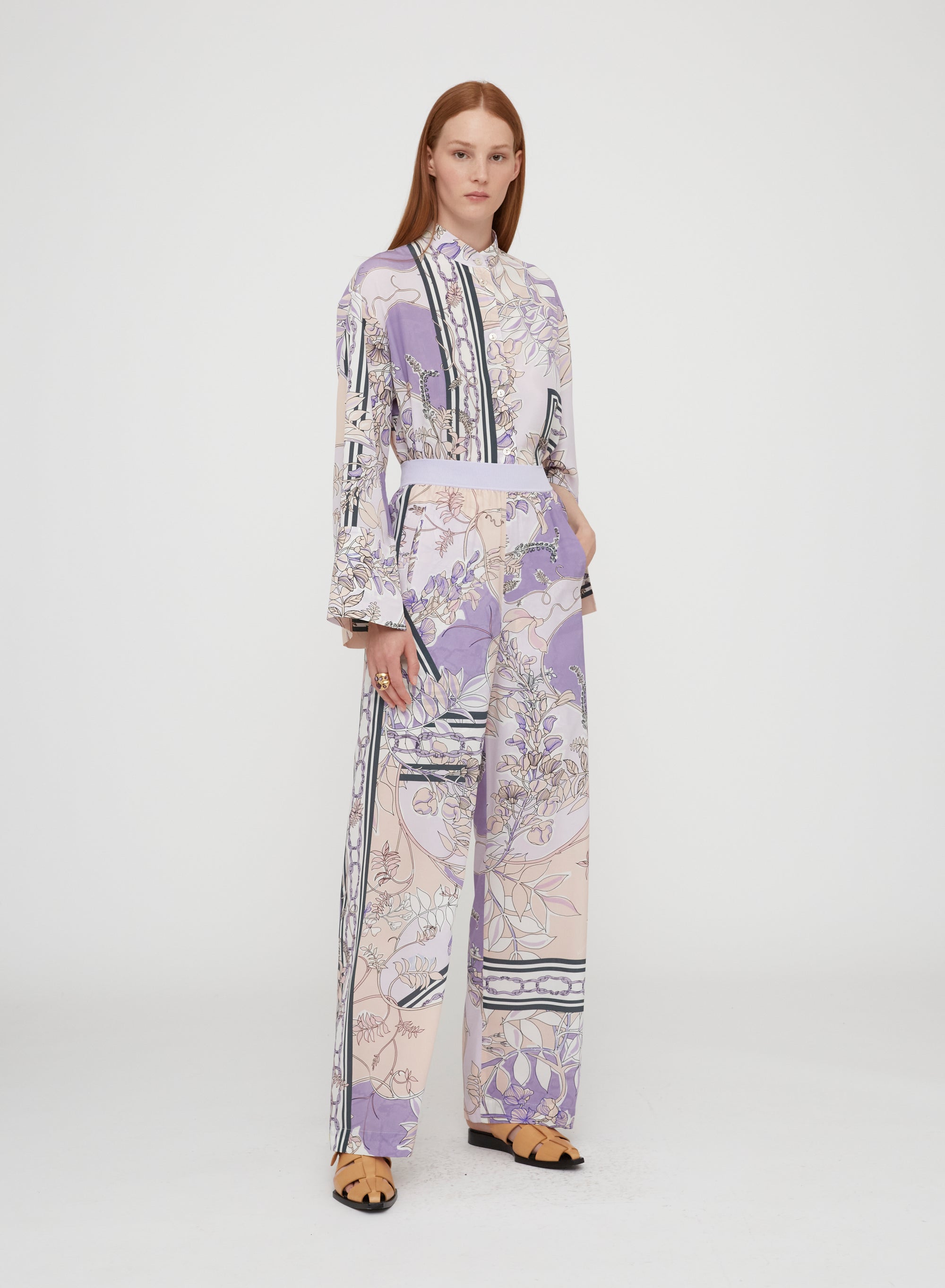 Malva_6QTY // Pantalon palazzo à motif fleuri en soie - Malva