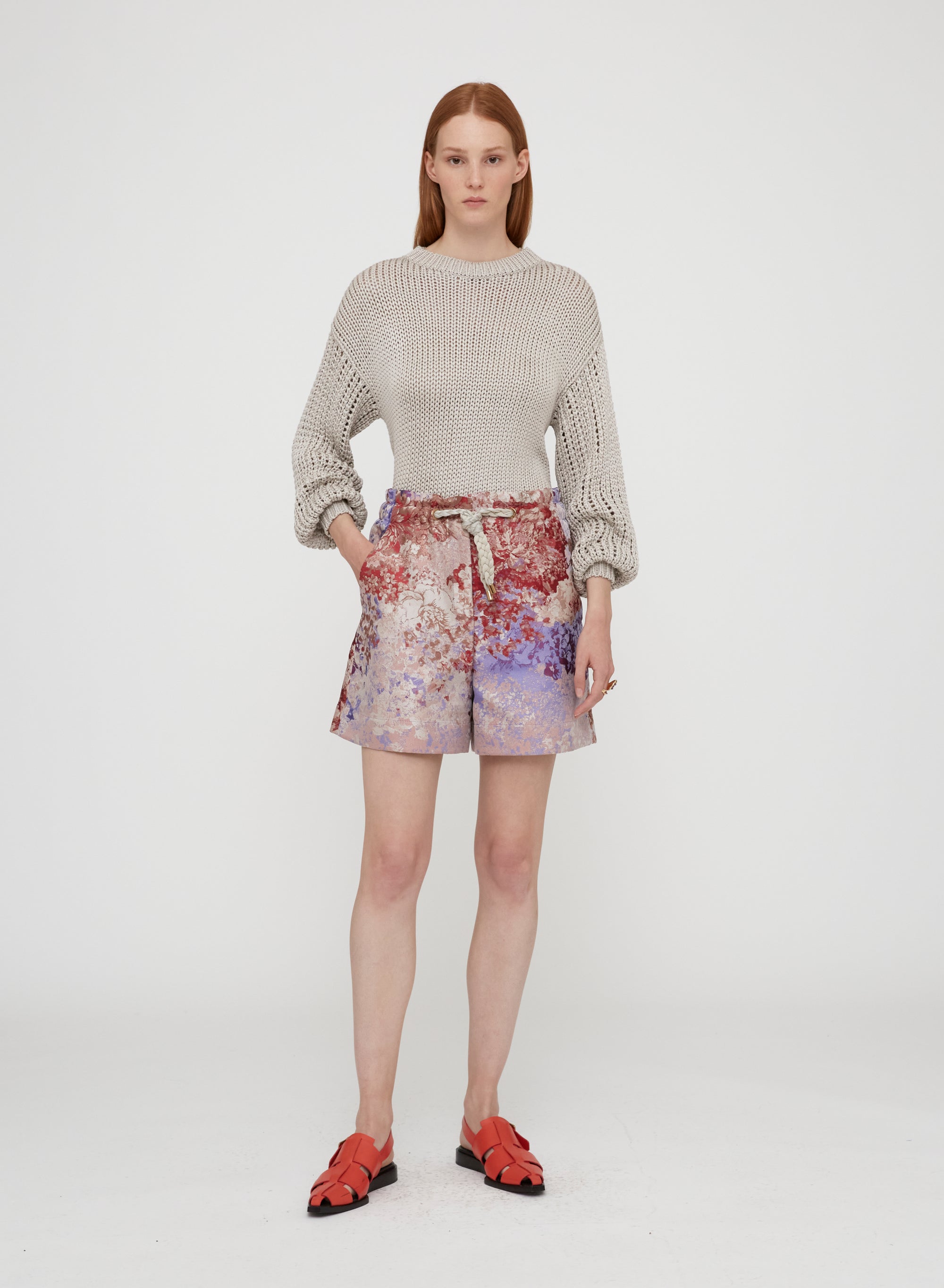 Pervinca_1QTY // Short à motif fleuri abstrait - Pervinca