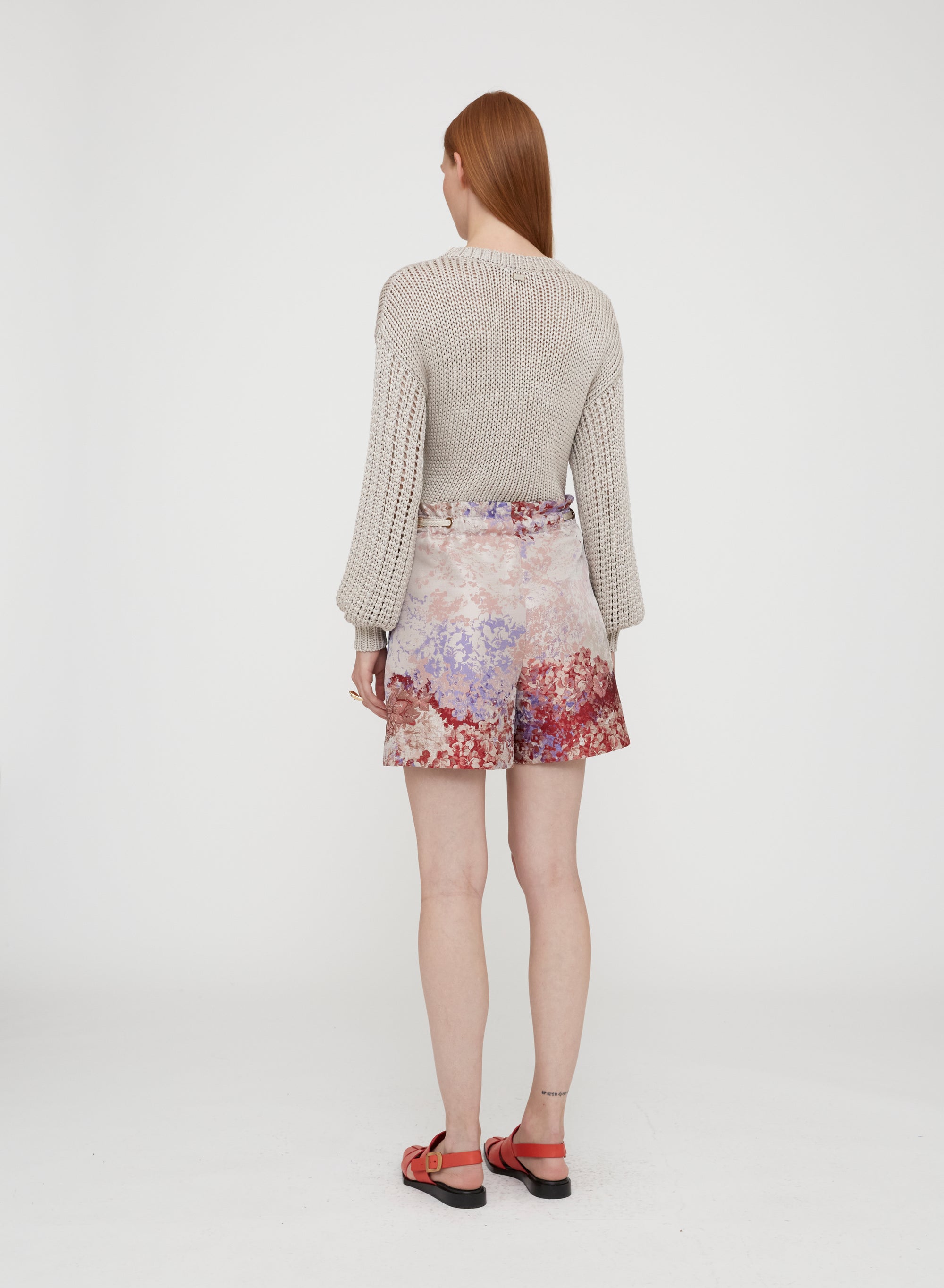 Pervinca_1QTY // Short à motif fleuri abstrait - Pervinca