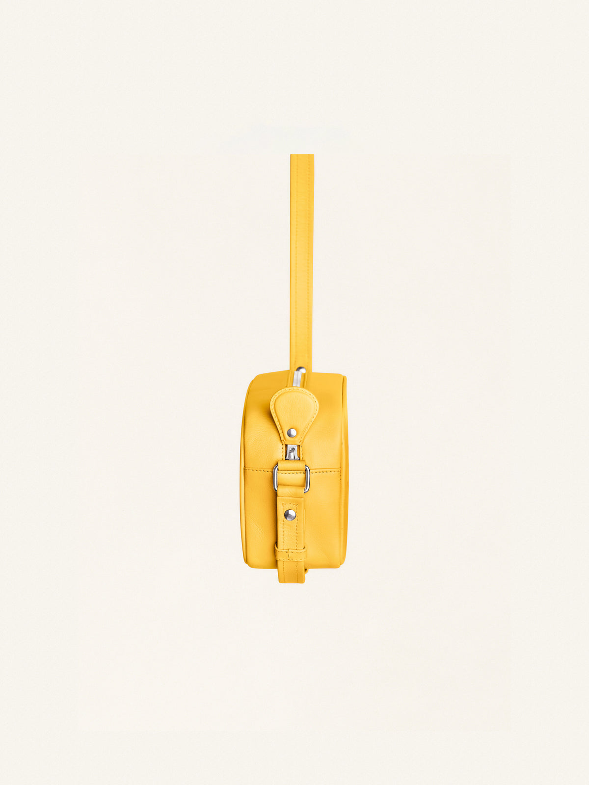 PRIX MARQUE : 250 / SAC CAMERA RÉÉDITION EN CUIR -TU