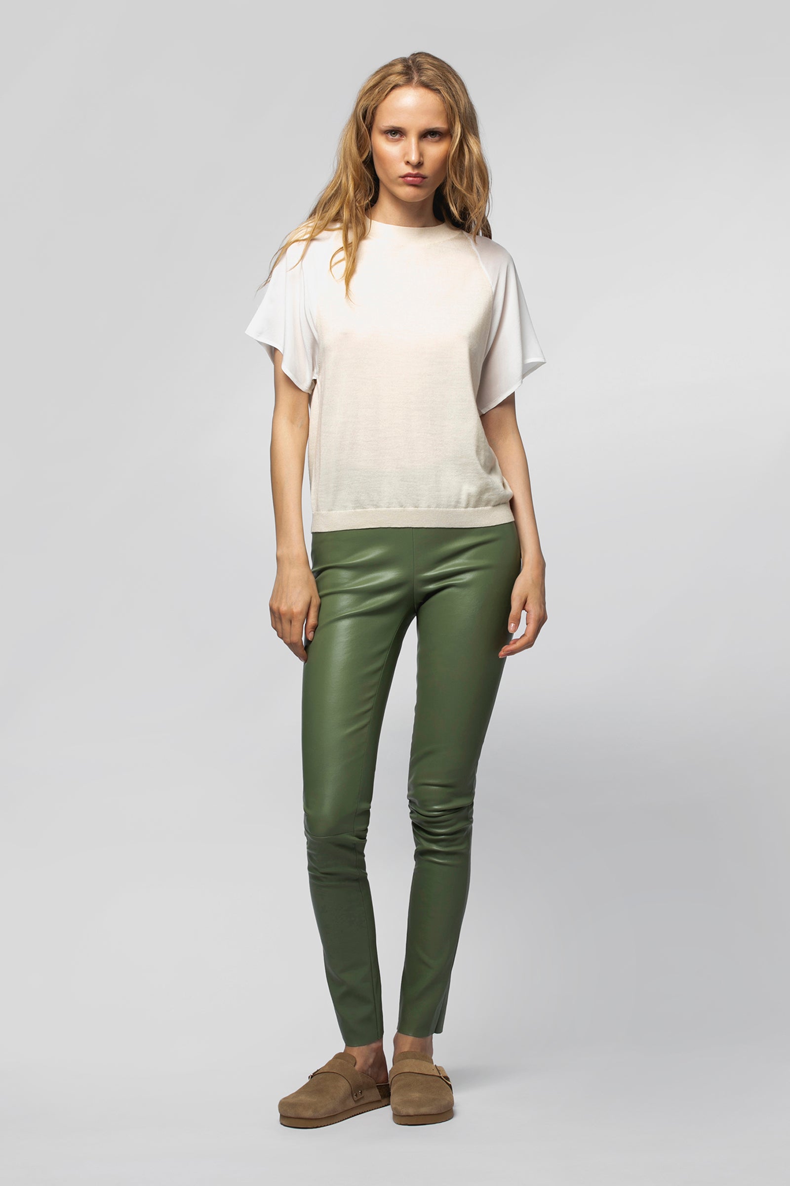 1 QTY NEW LEGGING CUIR STRETCH