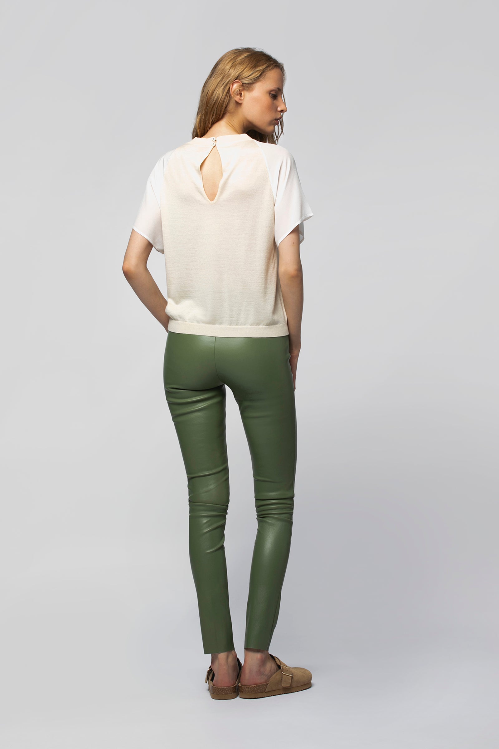 1 QTY NEW LEGGING CUIR STRETCH