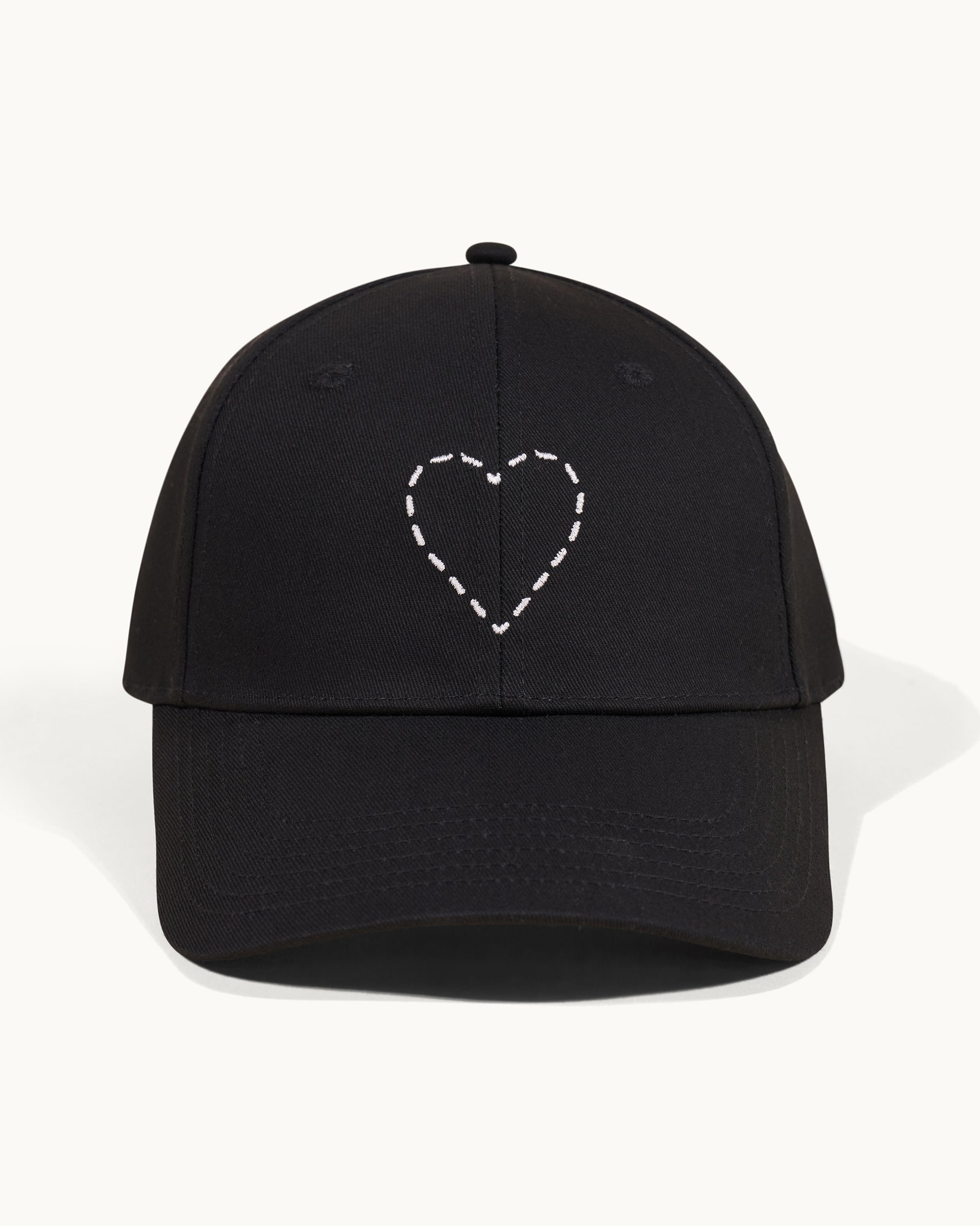 NOIR / NEW / QTY : 39 / Casquette à Visière Courbée Cœur - Noir