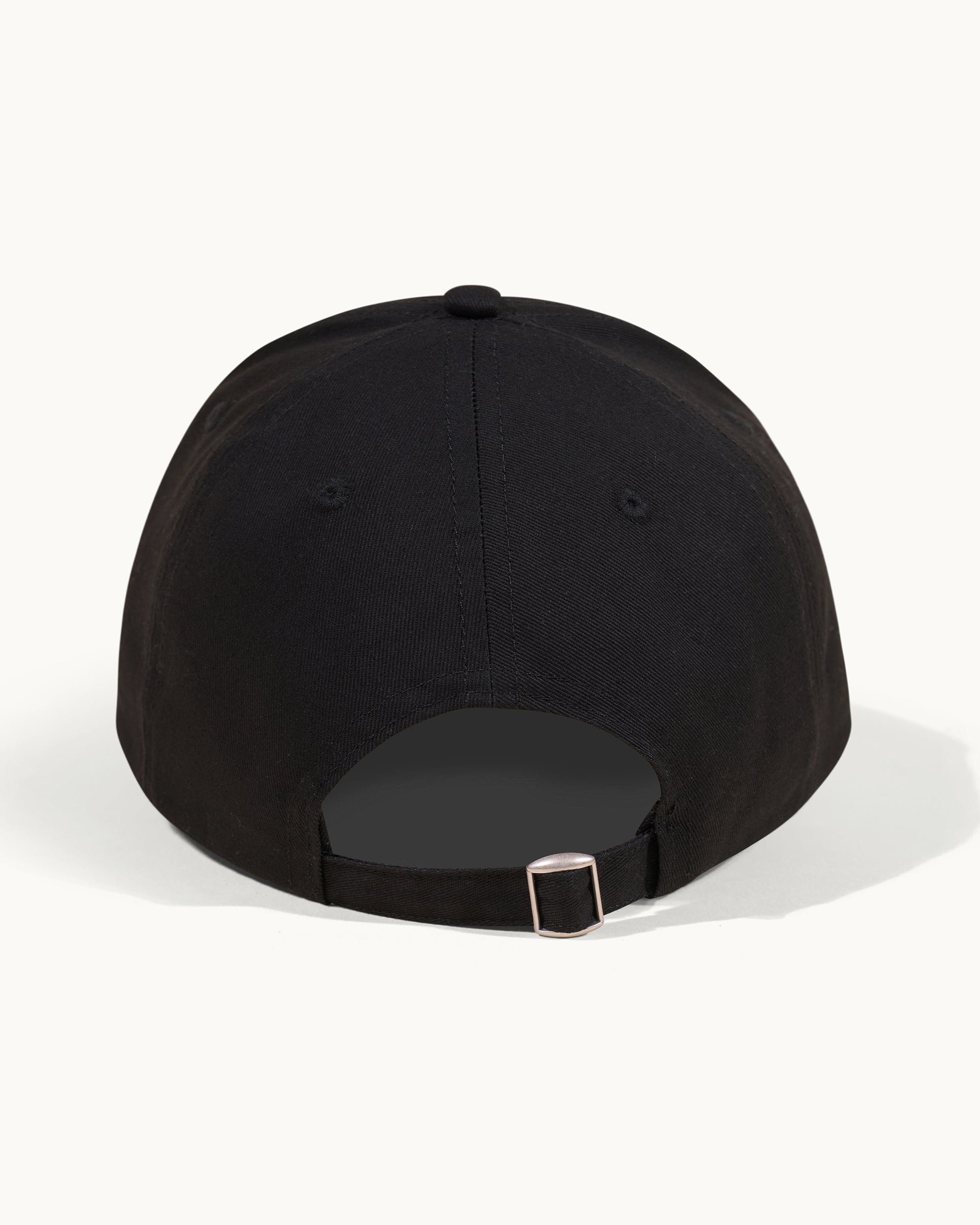 NOIR / NEW / QTY : 39 / Casquette à Visière Courbée Cœur - Noir