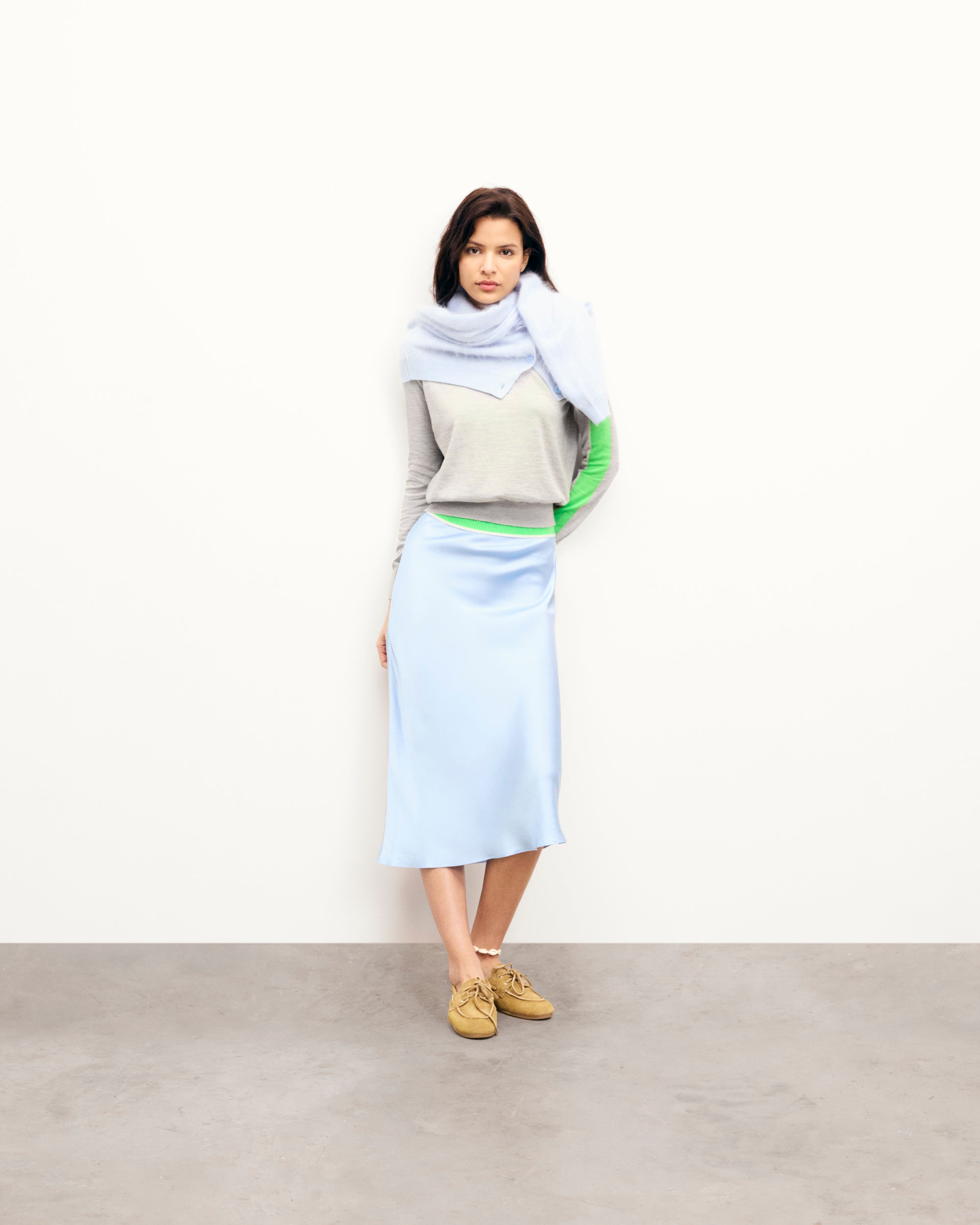 GRIS CHINE CLAIR / NEW / QTY : 5 / Pull Col Rond Bandes - Gris Chine Clair
