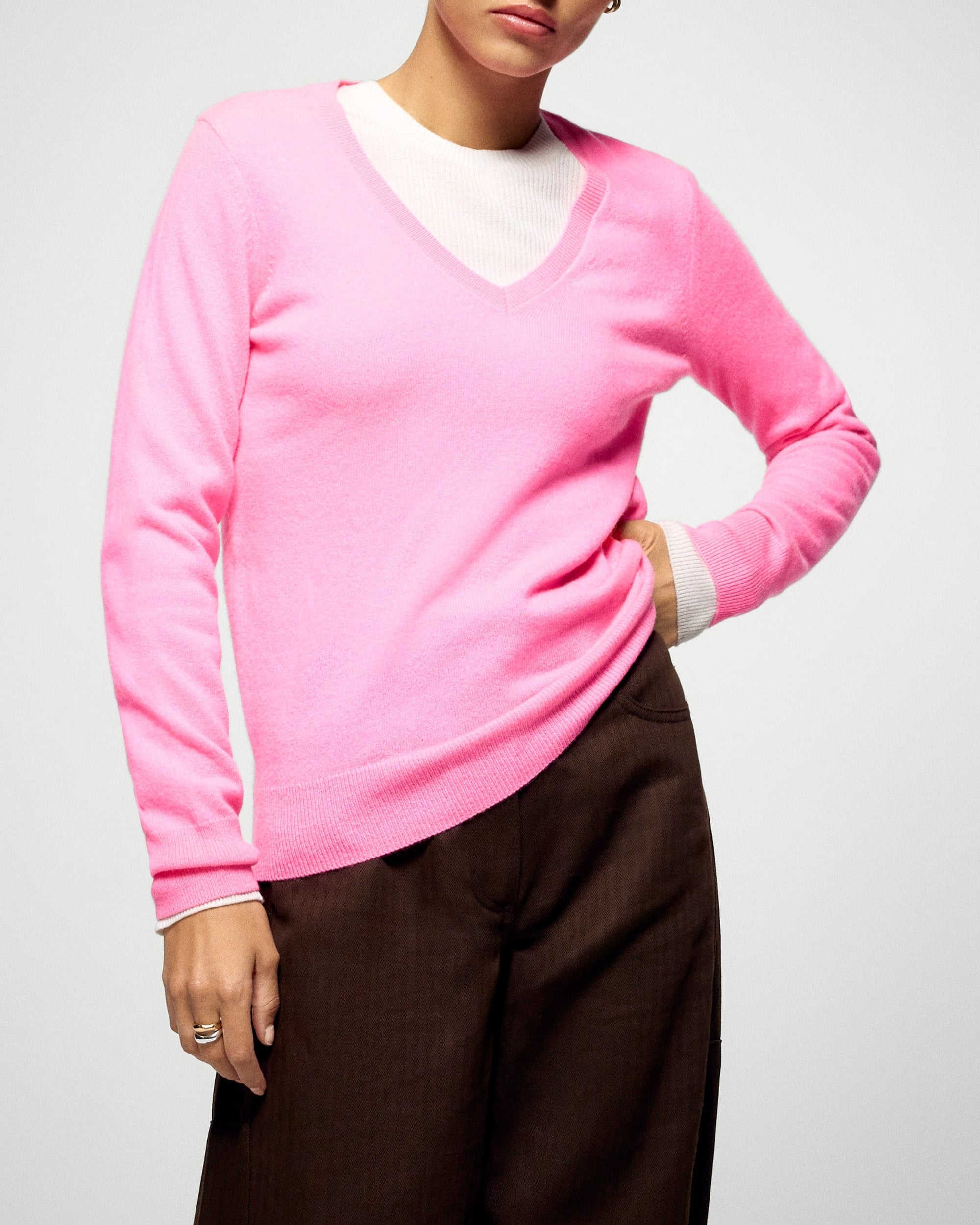 Cashmere V-neck jumper - Fantasy Pink