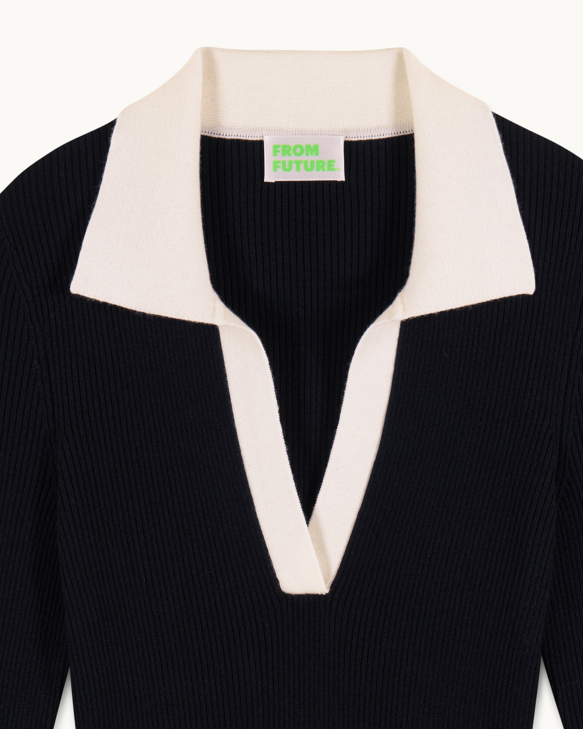 NOIR / NEW / QTY : 4 / Robe Courte Manches Longues - Noir