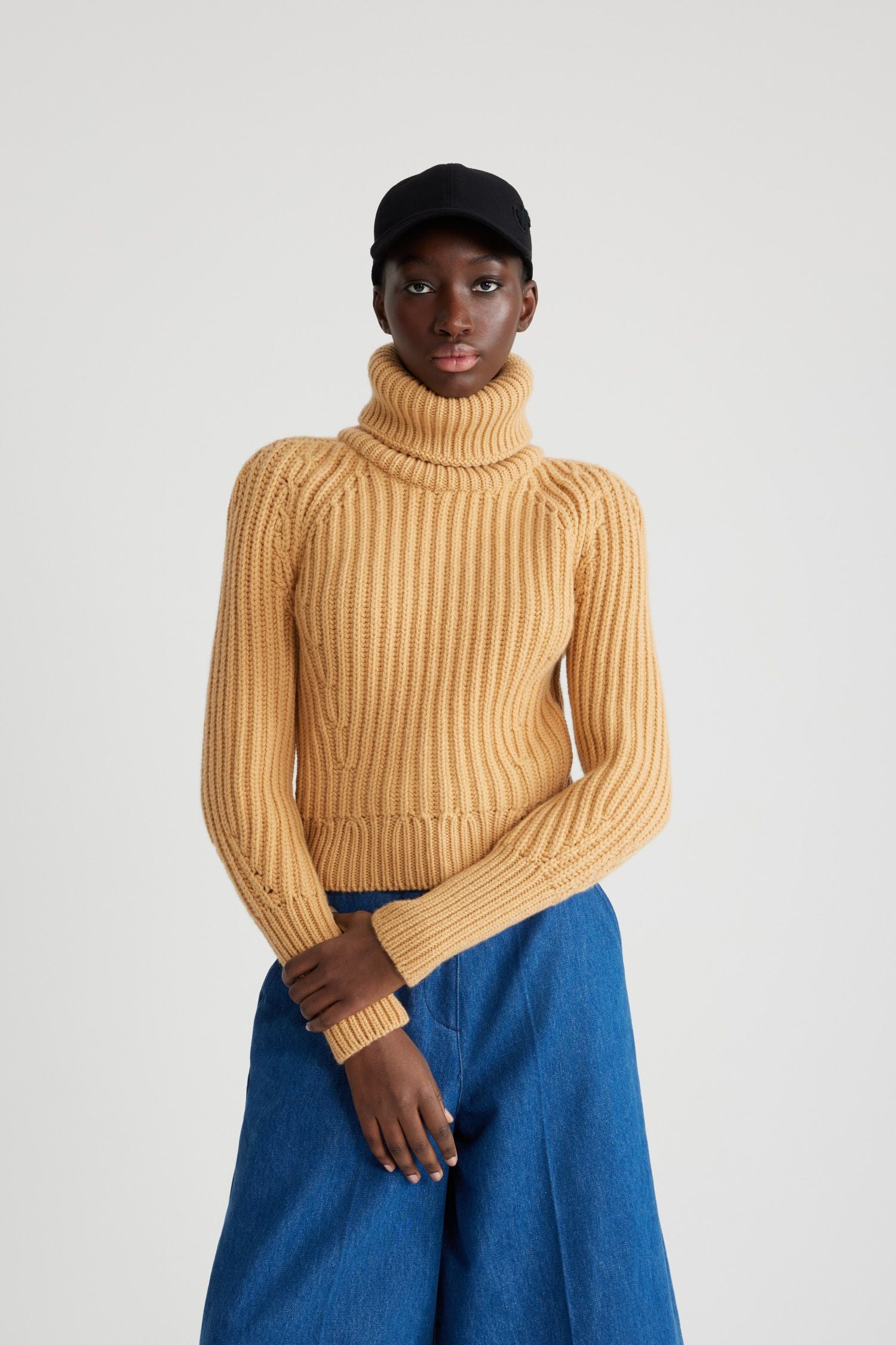 Pull côtelé à col roulé en laine et cachemire éco-responsable - Beige Doré