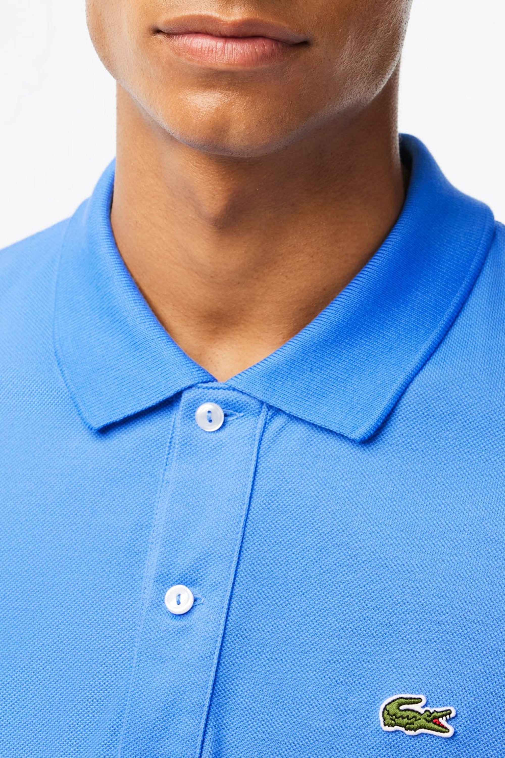 L.12.12 Fitted polo shirt in small pique - Aérien