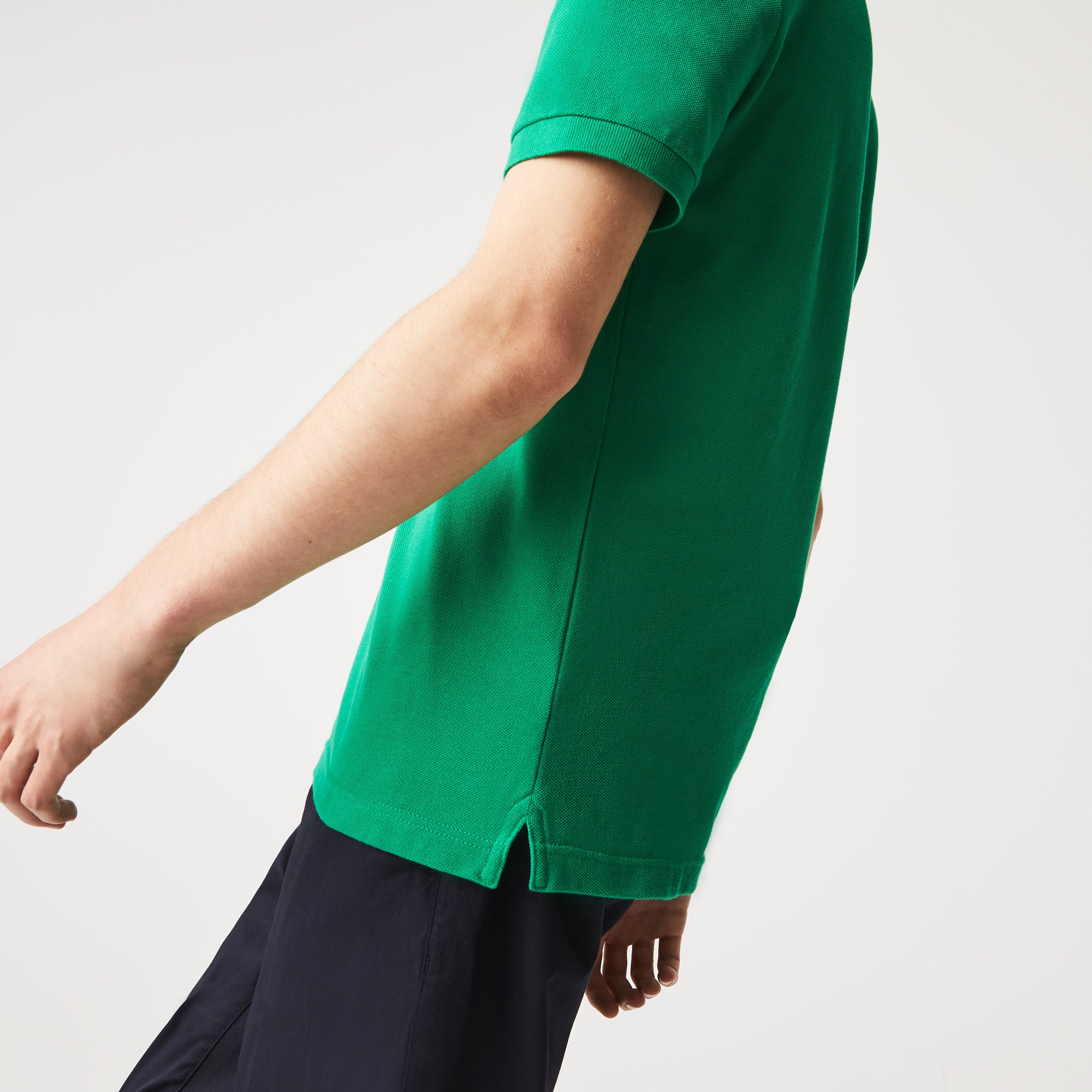L.12.12 Fitted polo shirt in small pique - Fluorine
