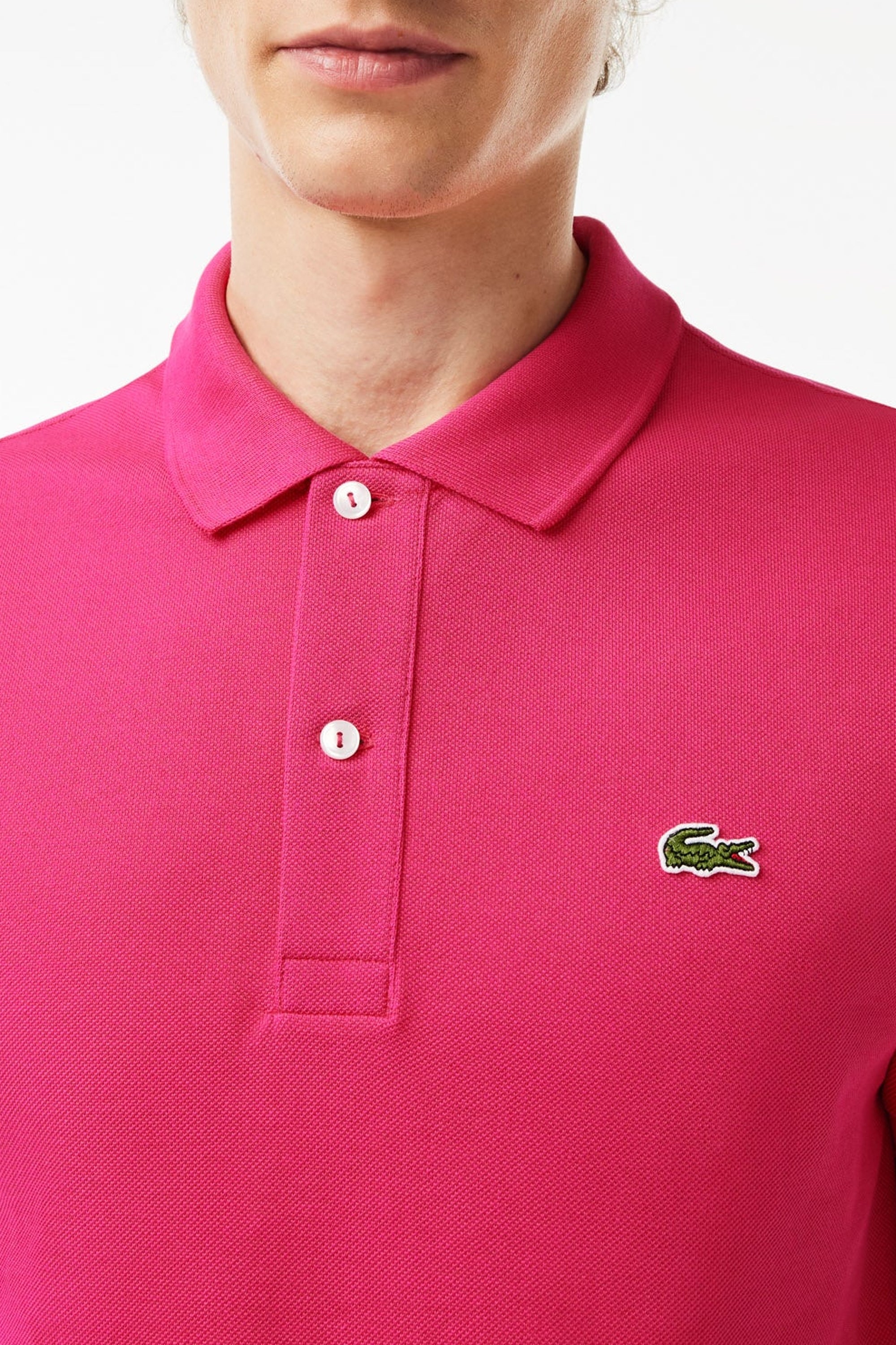 L.12.12 Fitted polo shirt in small pique - Spinelle