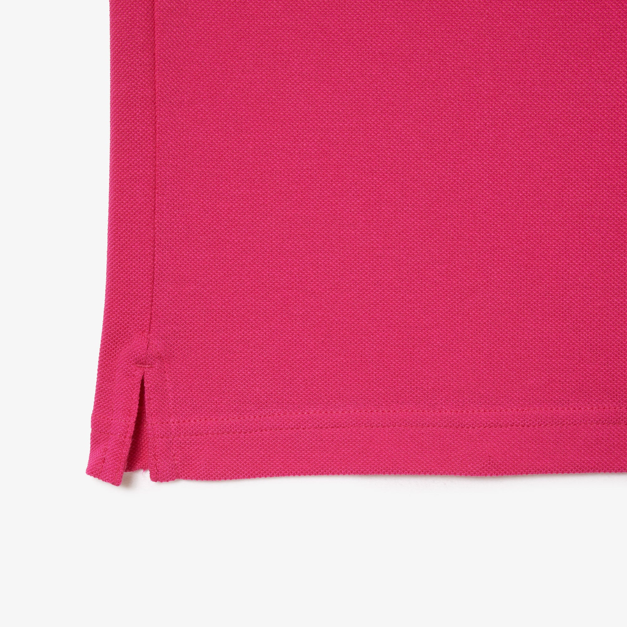 L.12.12 Fitted polo shirt in small pique - Spinelle