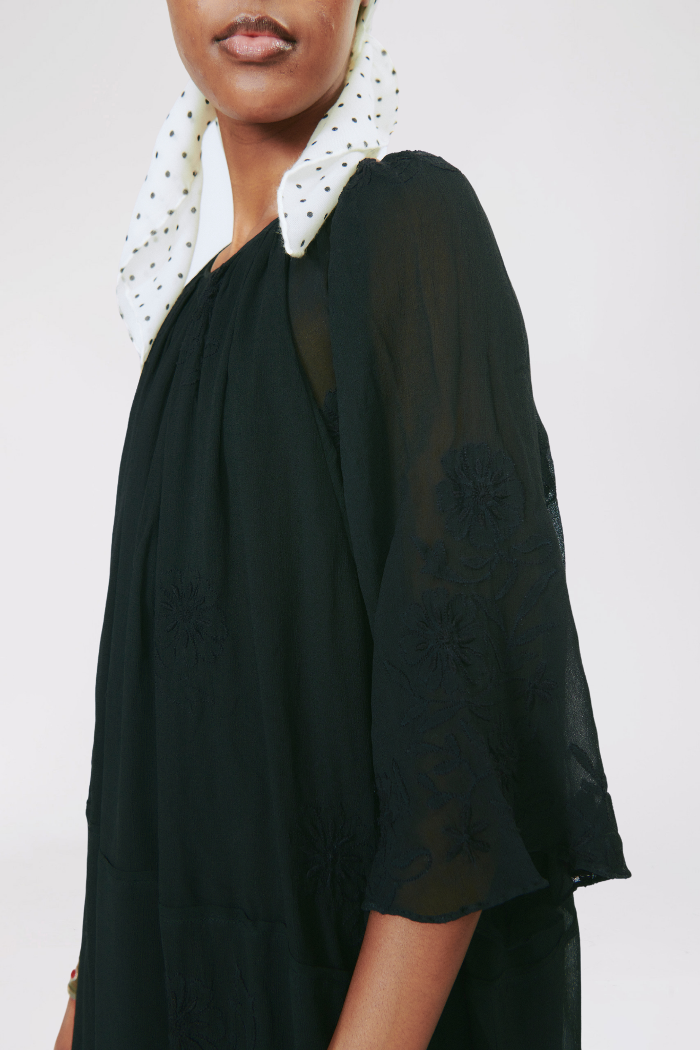 ZNOSTOCK_CHARCOAL ROBE NEW PLATE - Charcoal