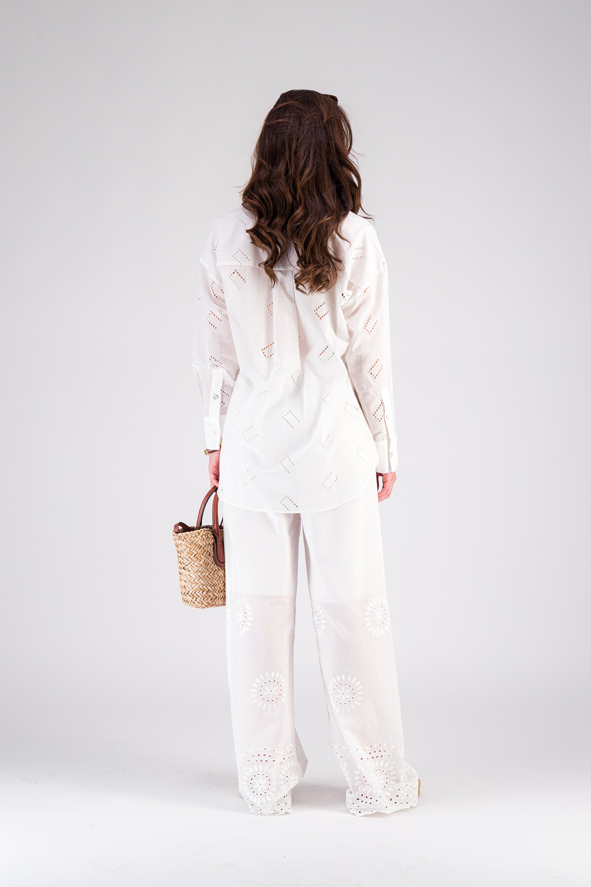 1 QTY NEW PANTALON BRODERIE ANGLAISE